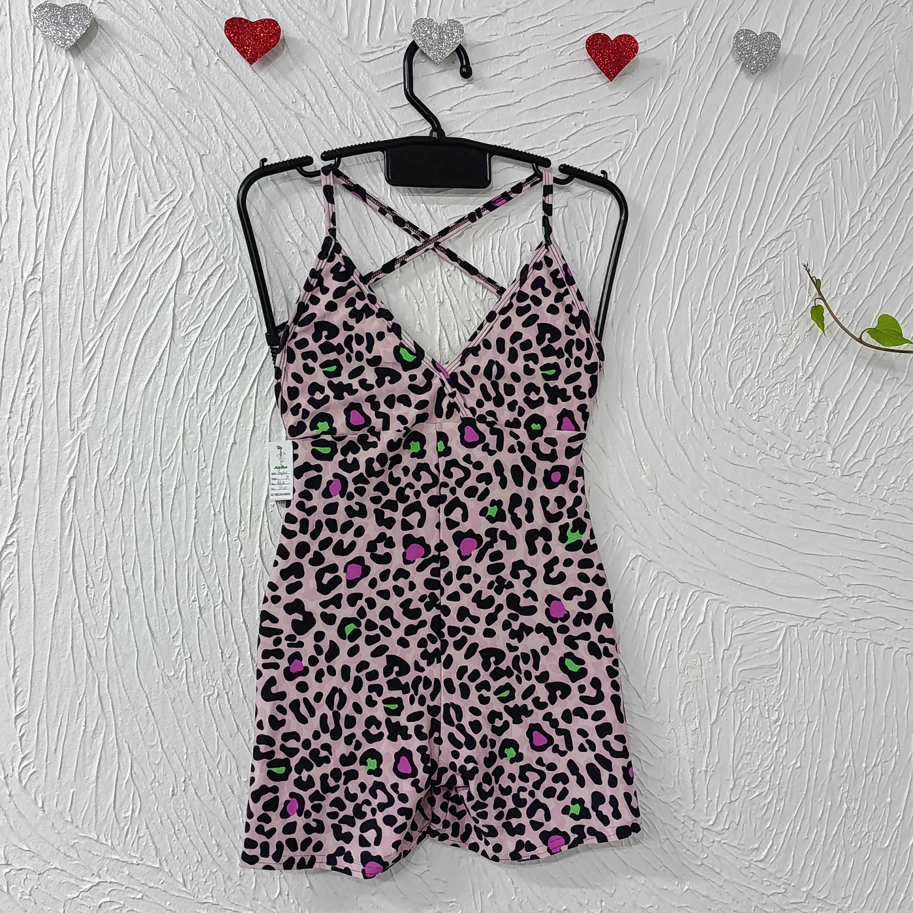 Macaquito M Empina bumbum. Estampa Rosa