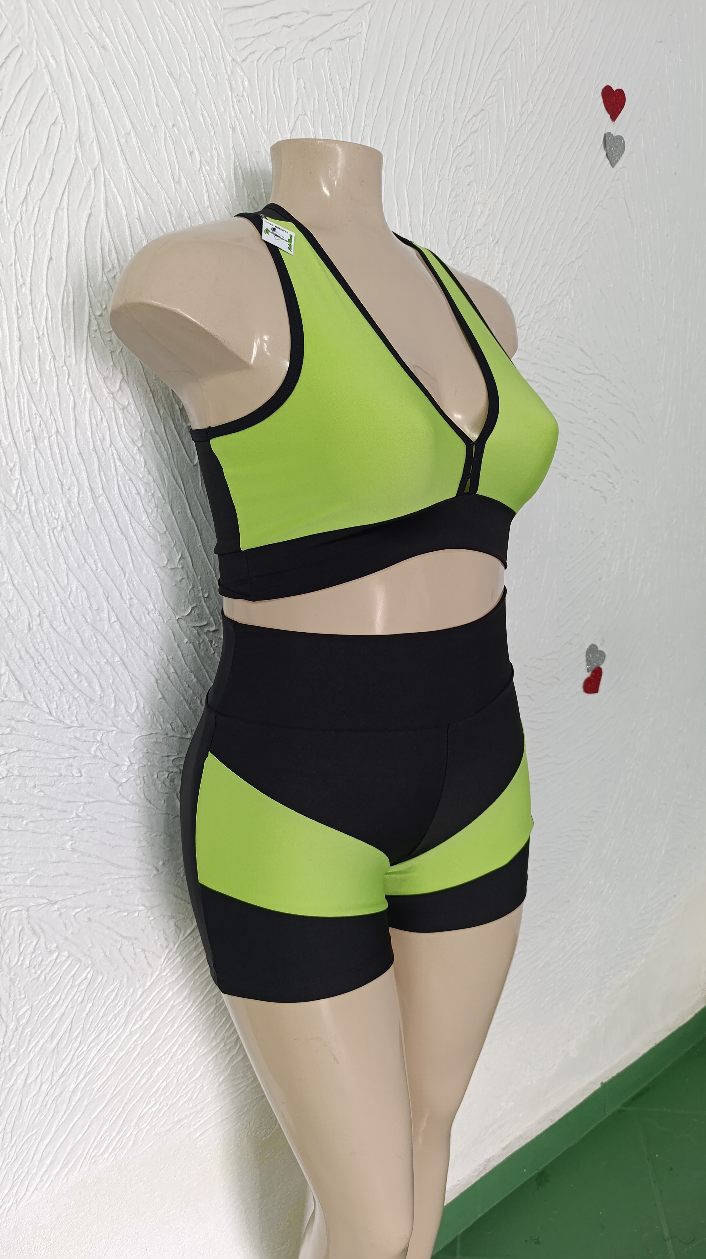 Conjunto de Short G. GG veste 44/46 Preto com verde