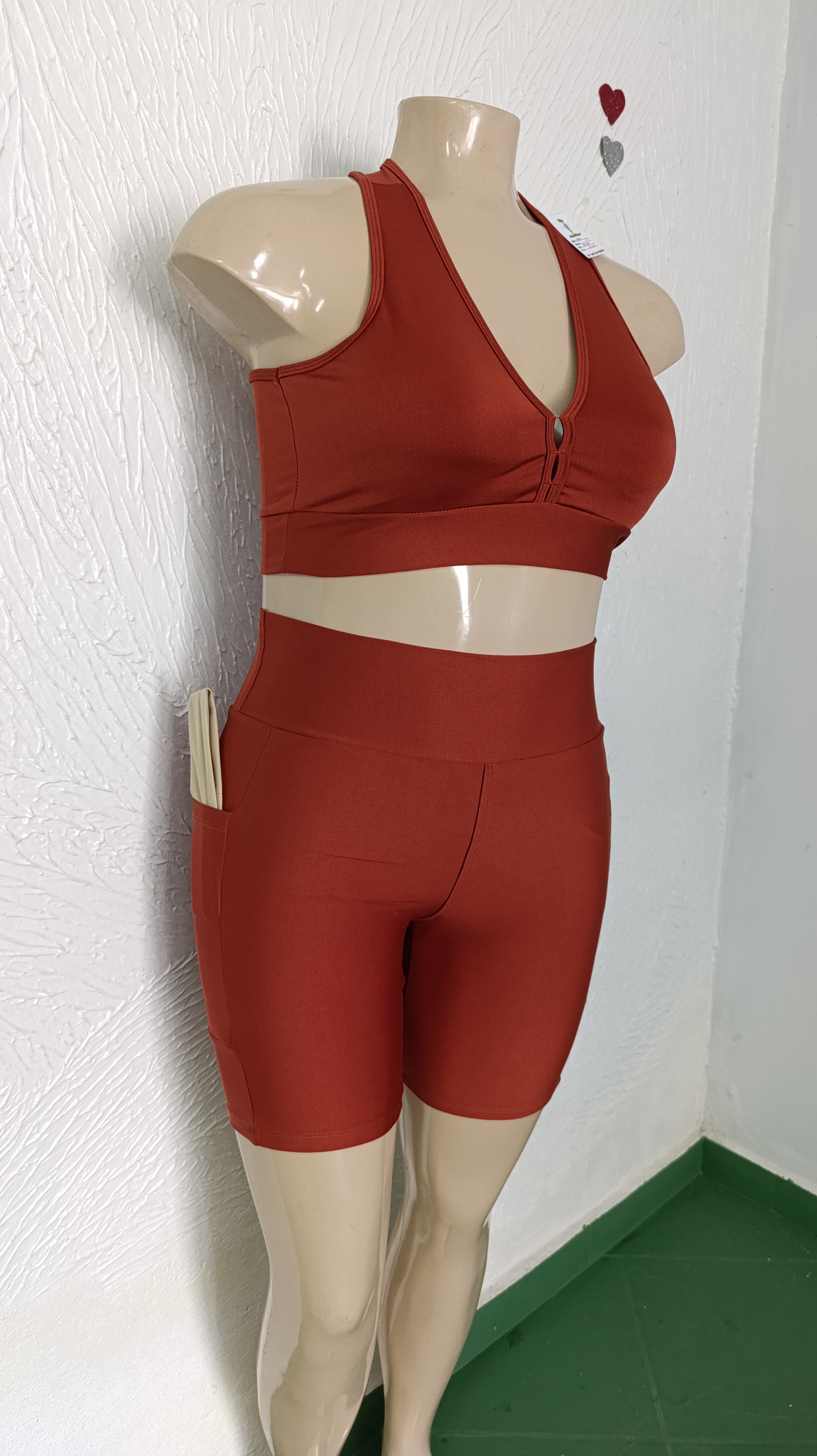 Conjunto de Short G. Forrado. C/Bojo. Bolsos. Cor: TELHA