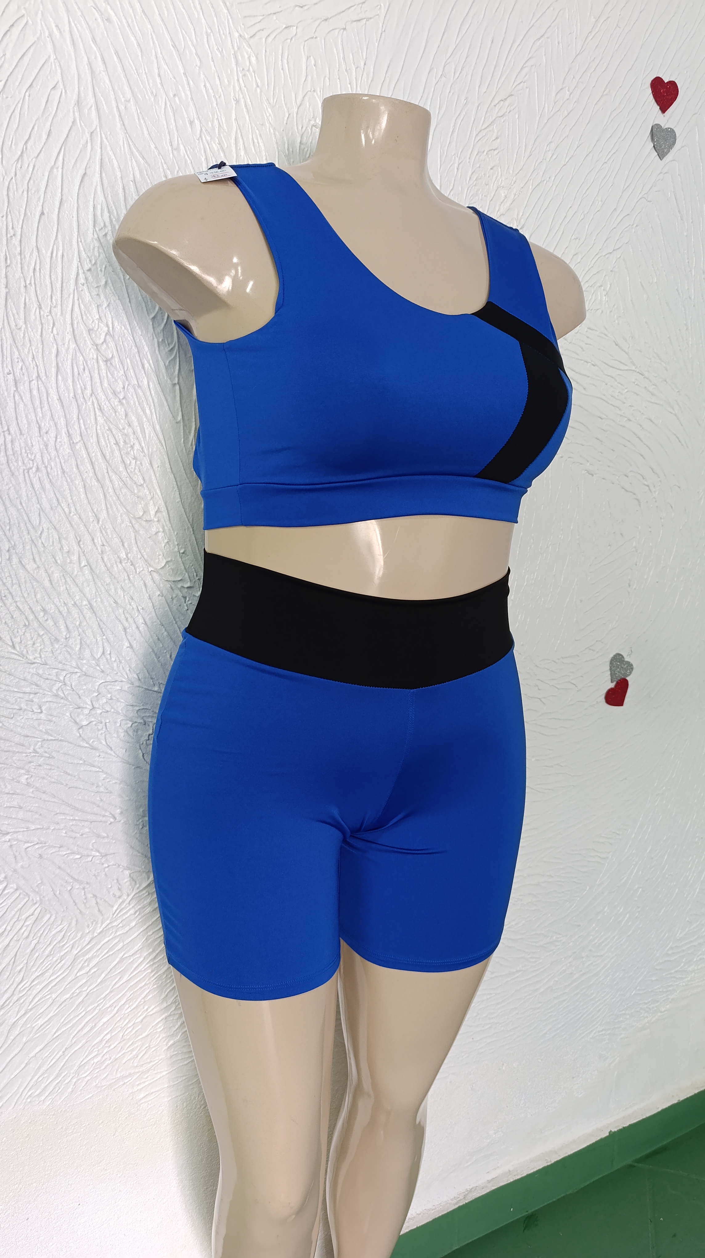 Conjunto de Short G. Azul Royal com detalhes PRETO