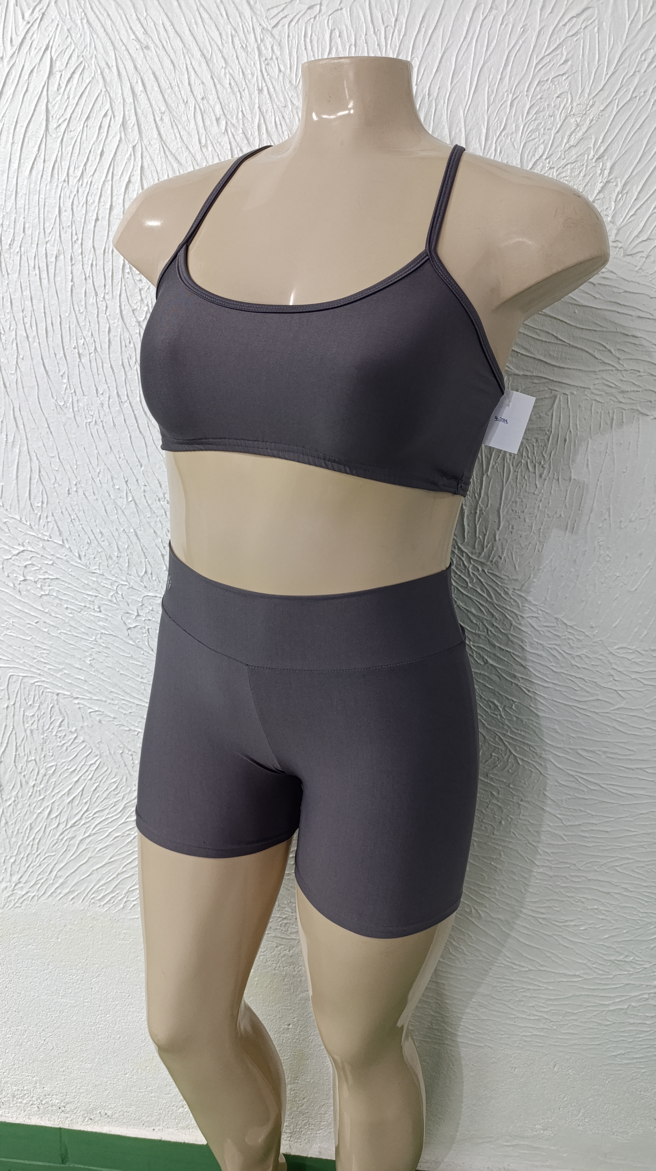 Conjunto de Short G. Alcinha fina. GRAFITE