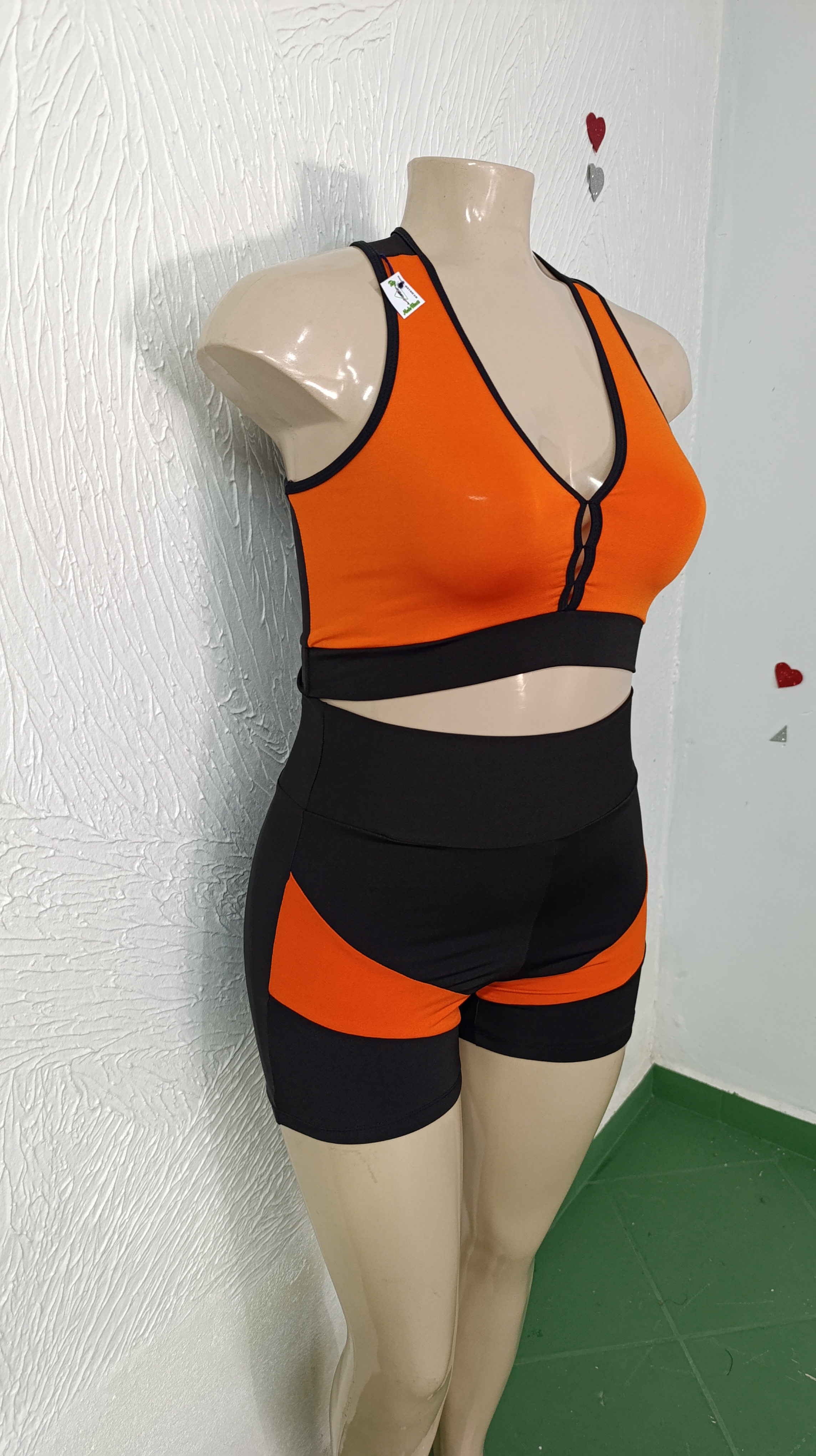 Conjunto de Short GG Preto com LARANJA