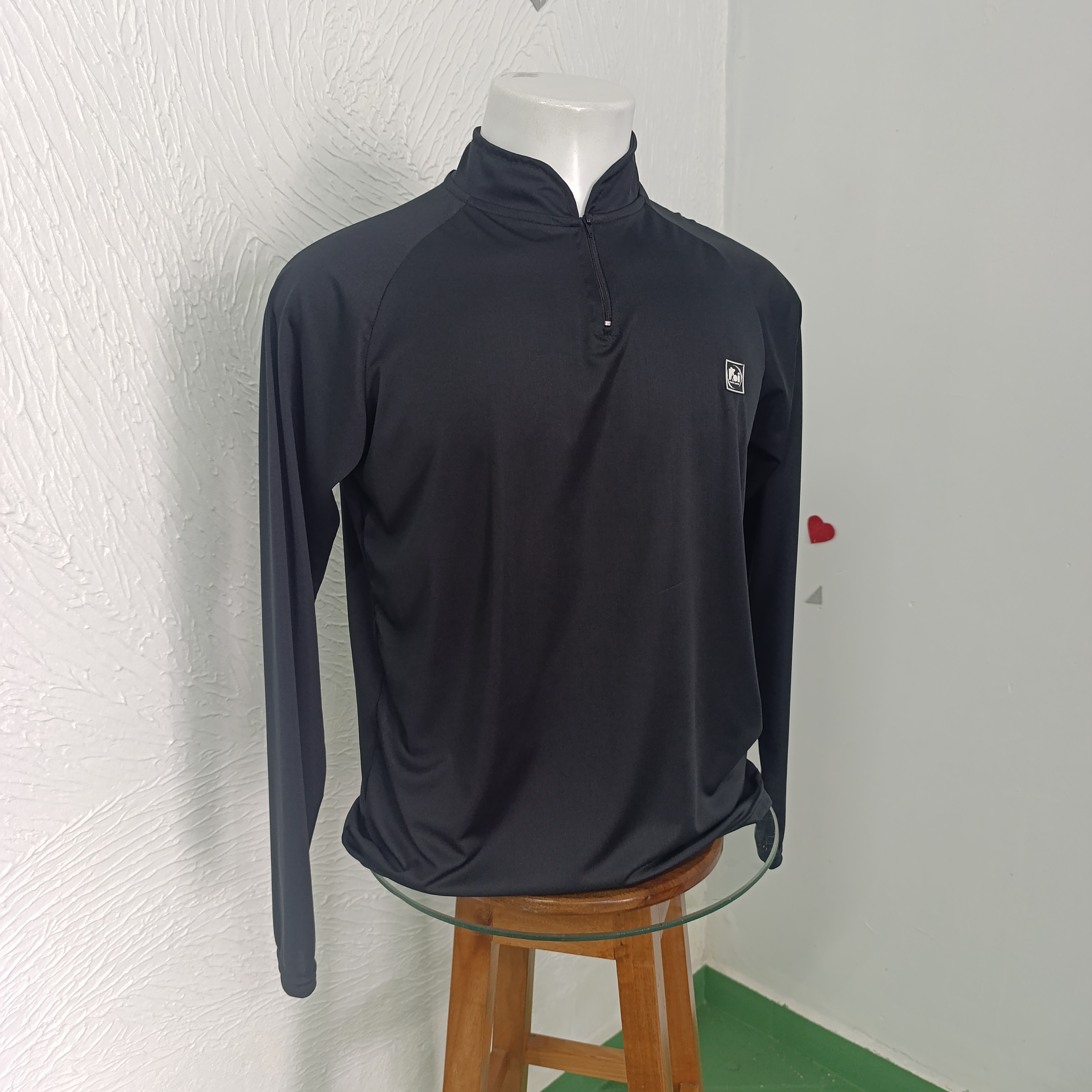 Camisa G UV Com ziper COR PRETA