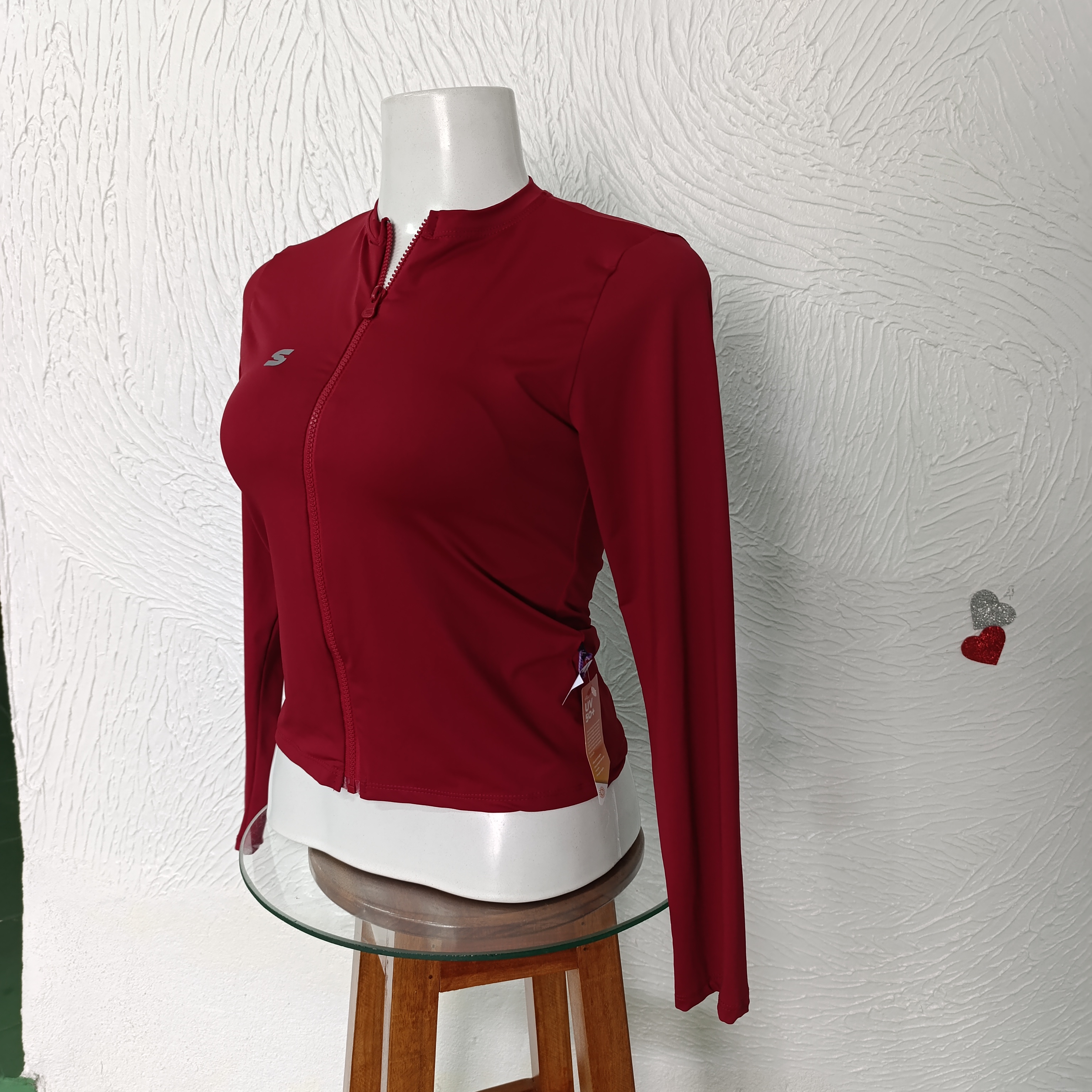 Casaquinho M UV com zíper. Cor VINHO