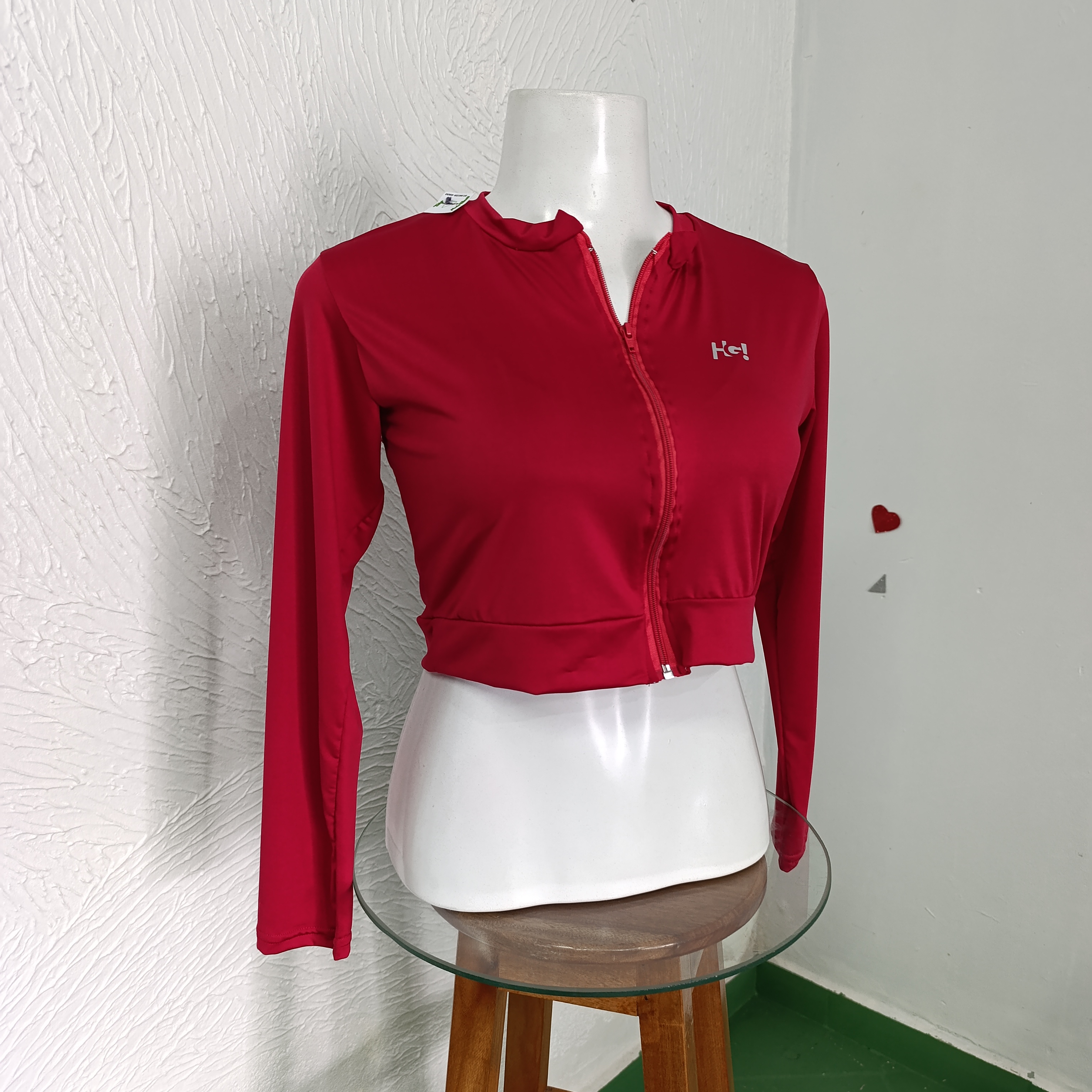 Casaquinho M UV CROPPED. Cor Vinho