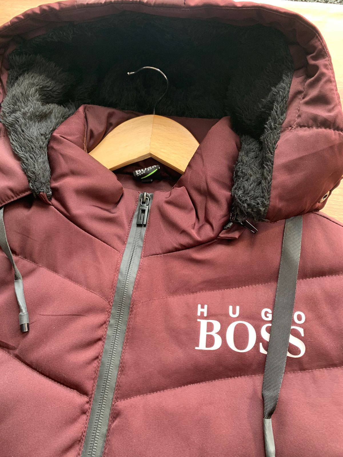 Bobojaco Hugo Boss Bordô/Preto/Branco