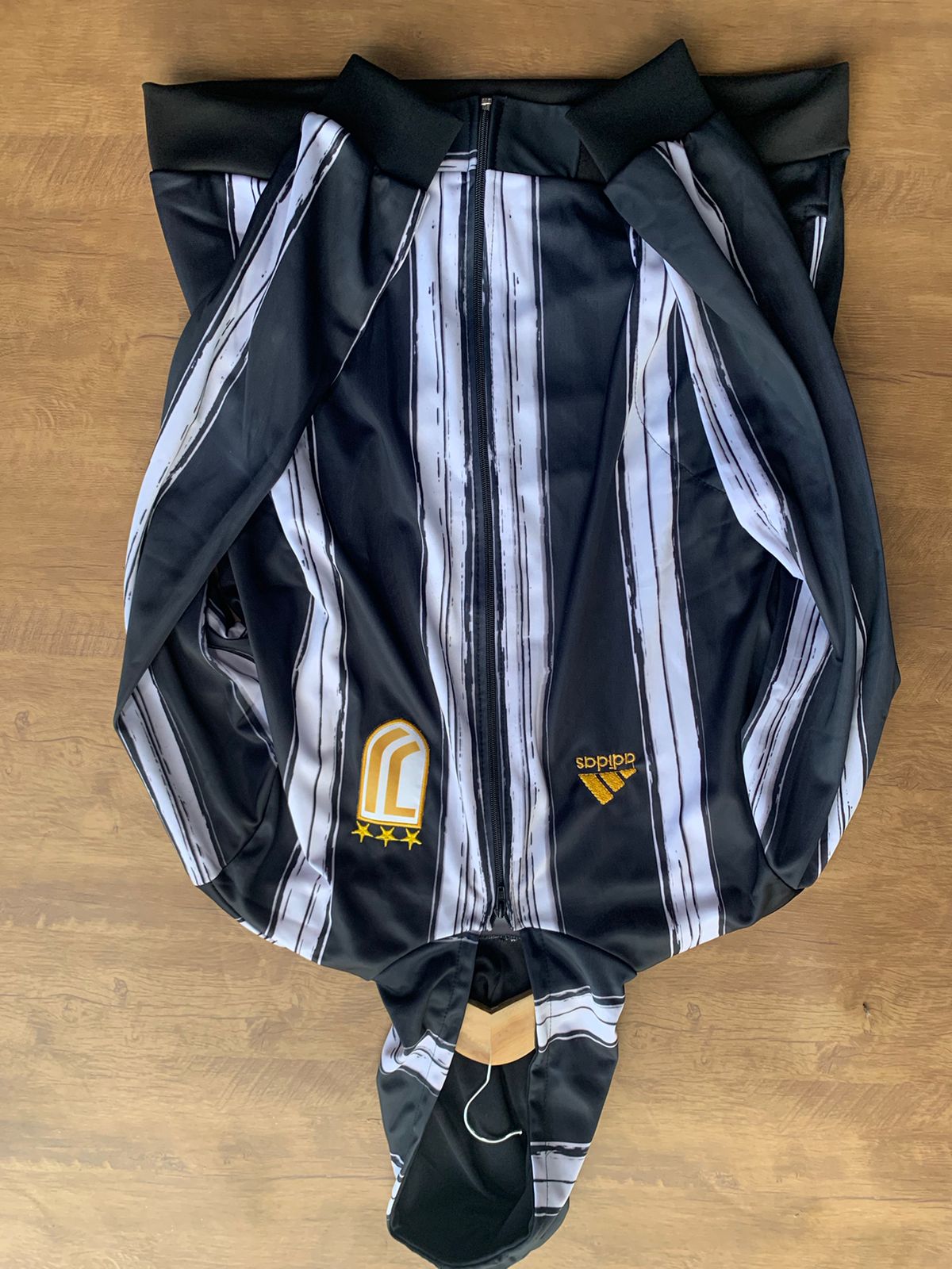 Casaco Juventos com toca