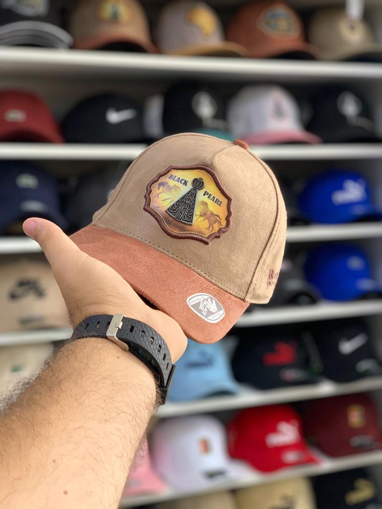 Boné Nossa Senhora Marrom