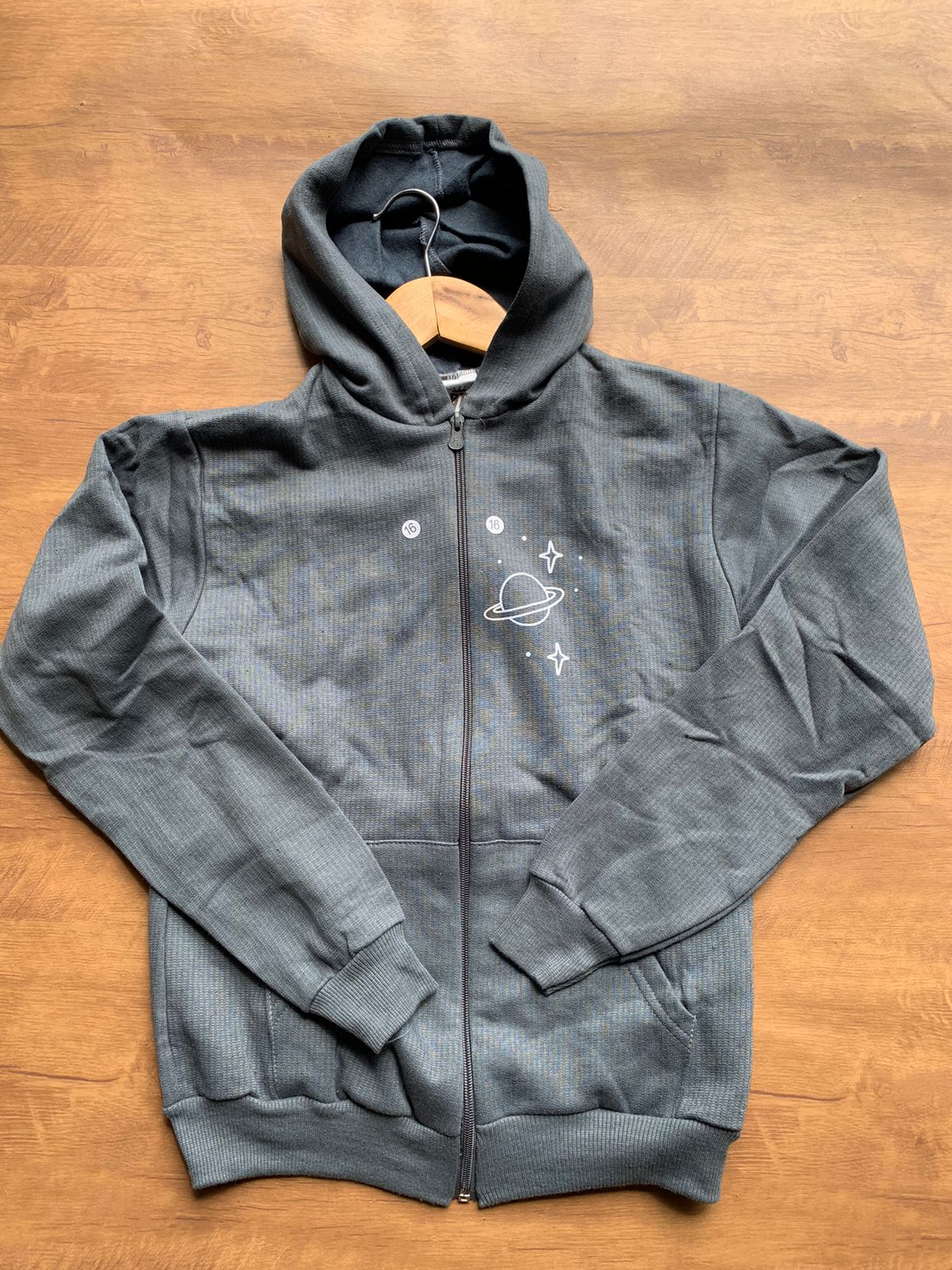 Casaco com Capuz Cinza Saturno/Astronauta