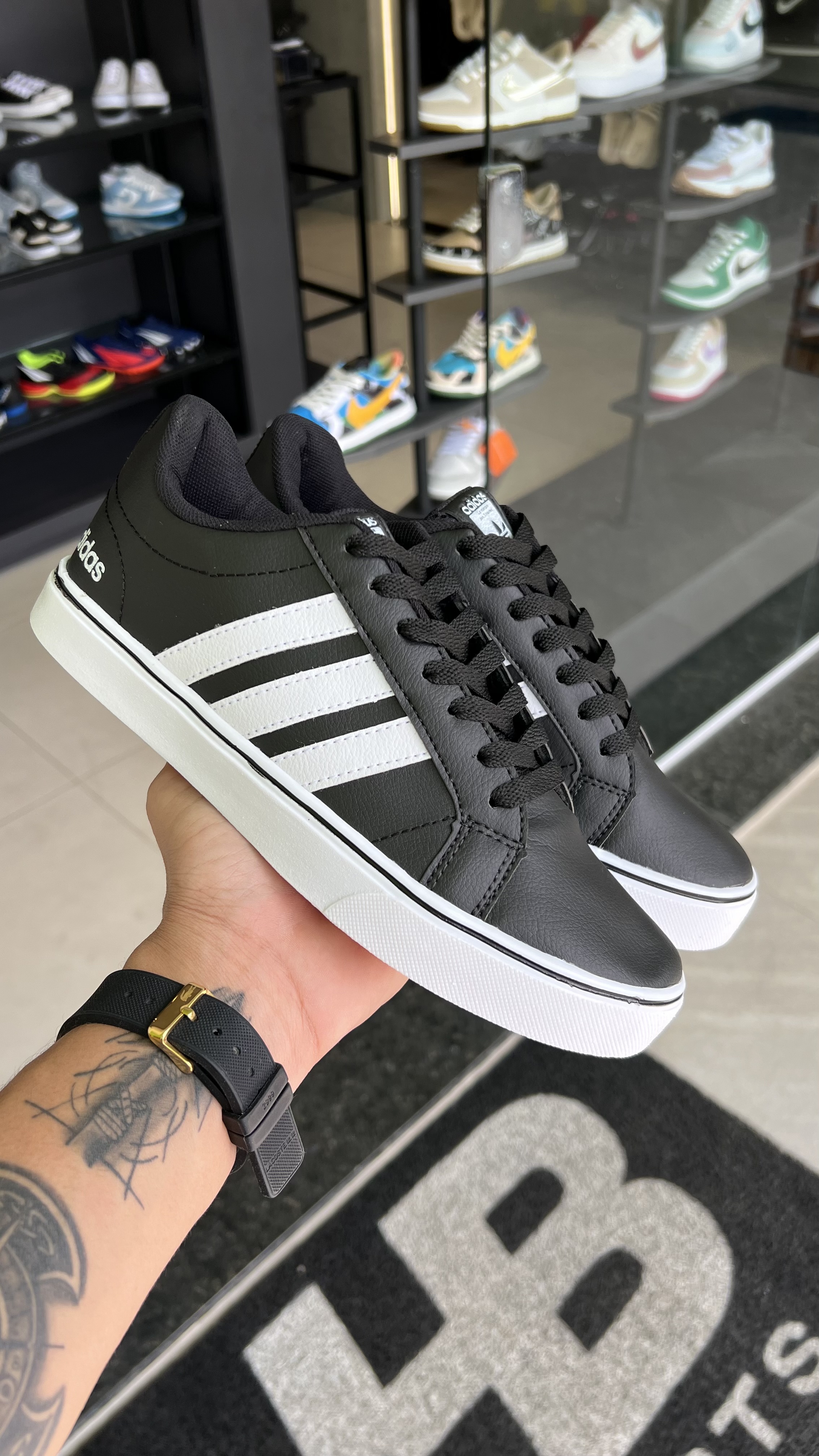 Tenis Adidas