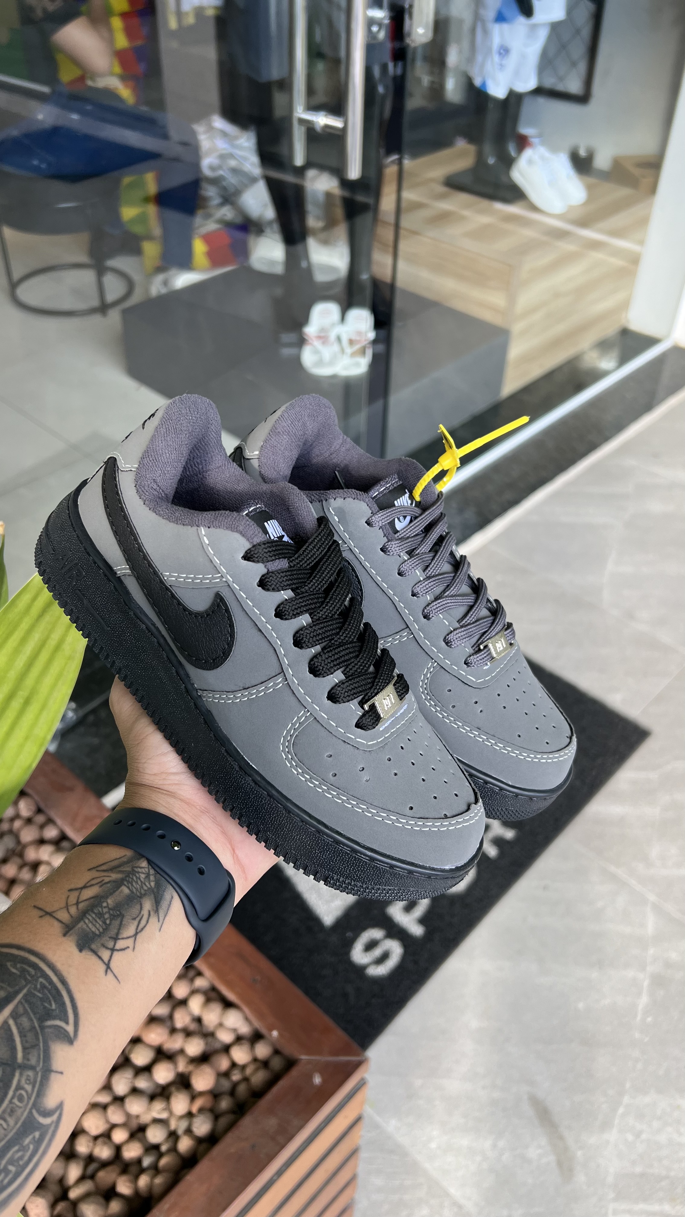 Tenis Air Force Grafite