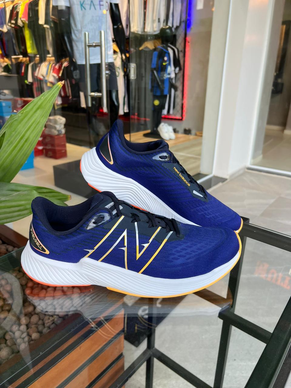 Tênis New Balance Prism