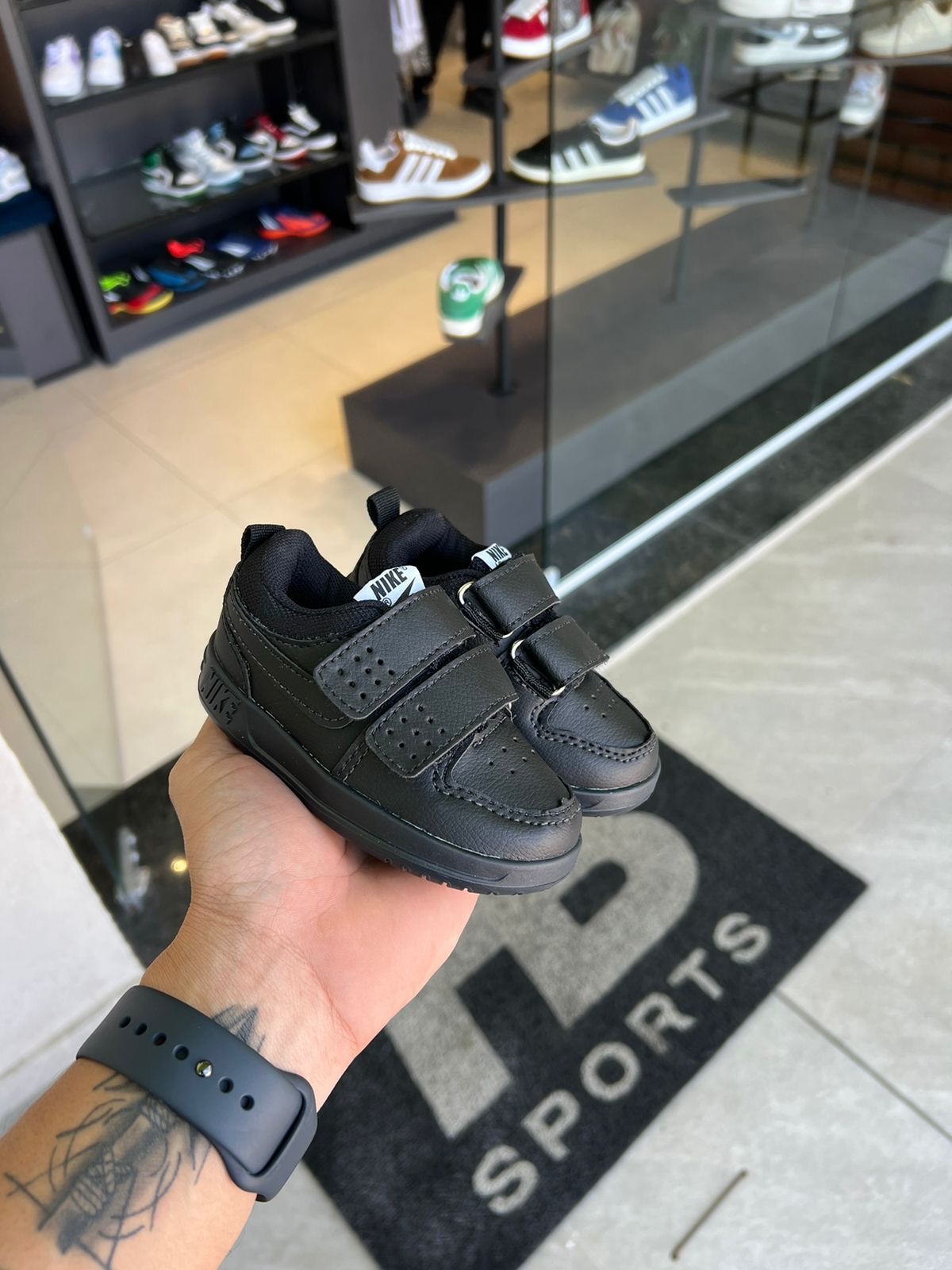 Tênis Nike Infantil Preto Velcro