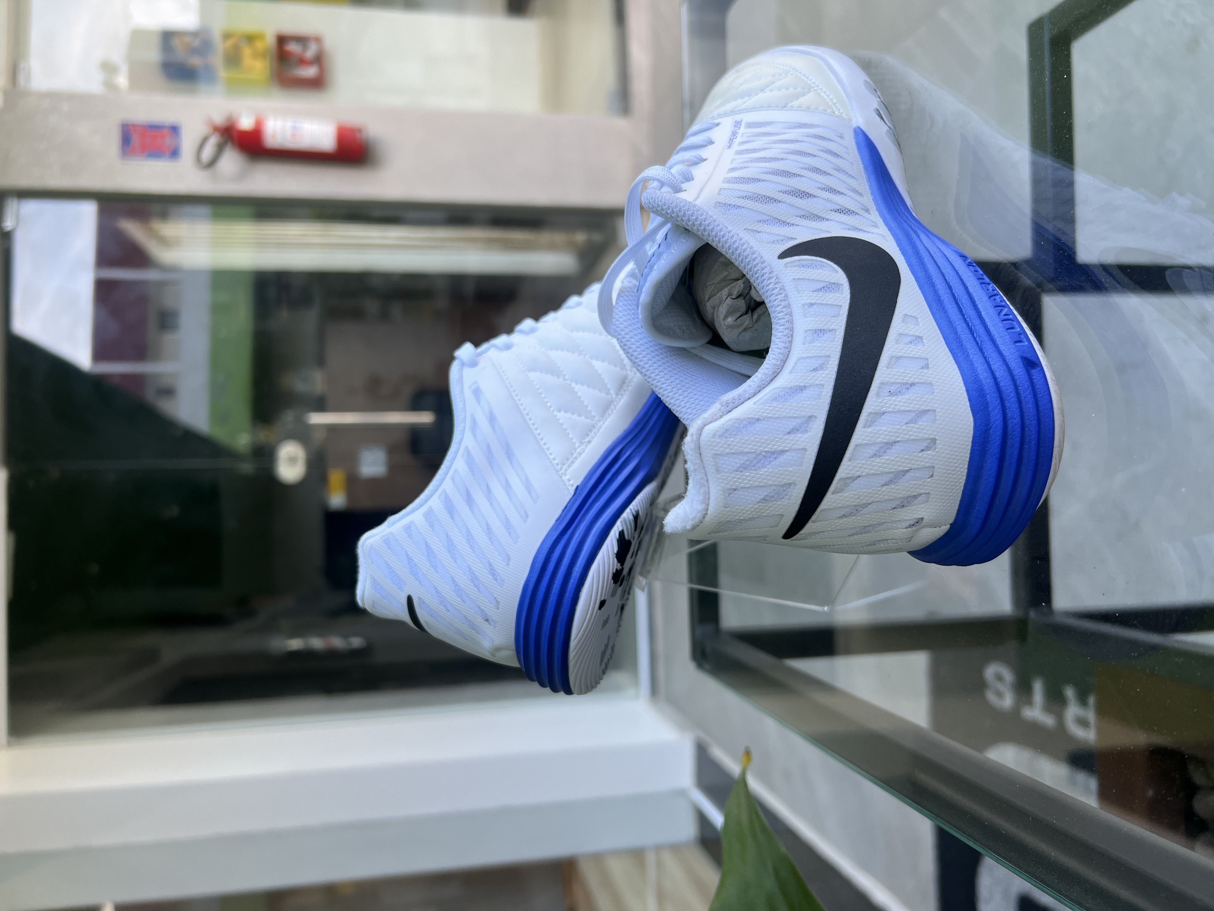 Chuteira Futsal Nike Lunar Gato Branca/Azul