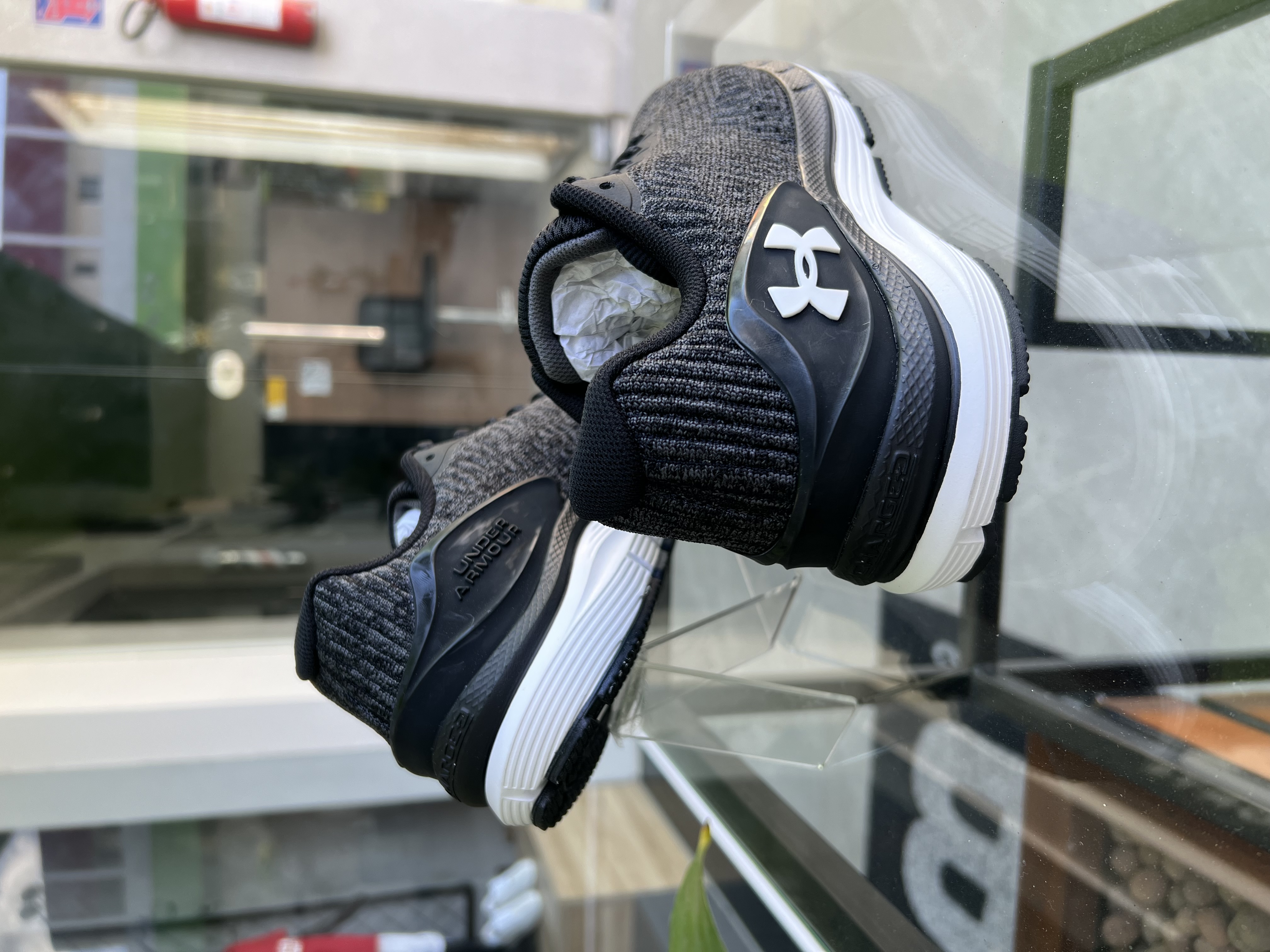 Tenis Under Armour Skyline Preto