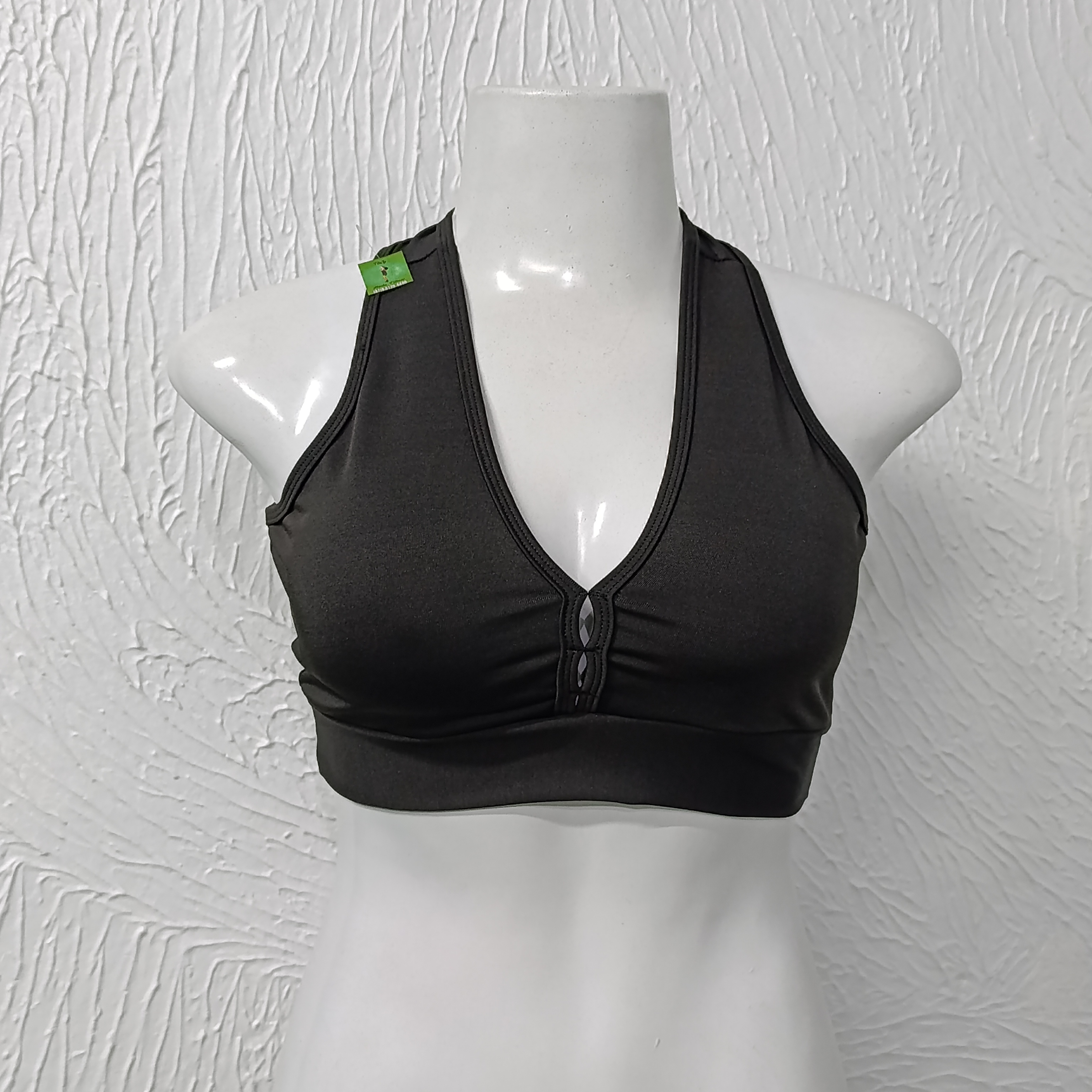 Top G. com bojo. Tecido encorpado. Cor PRETA