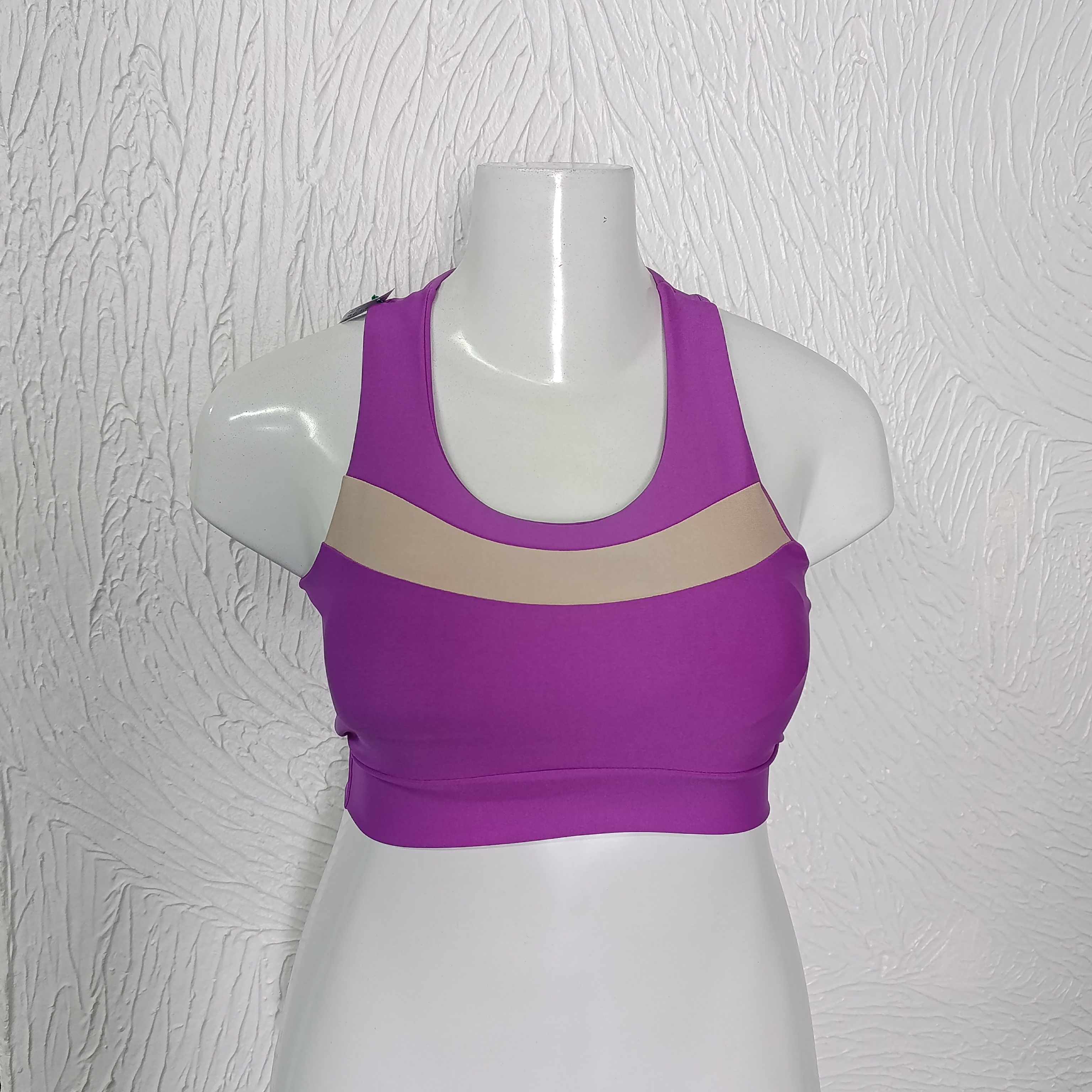 Top GG com bojo. Cor Lilás com Bege