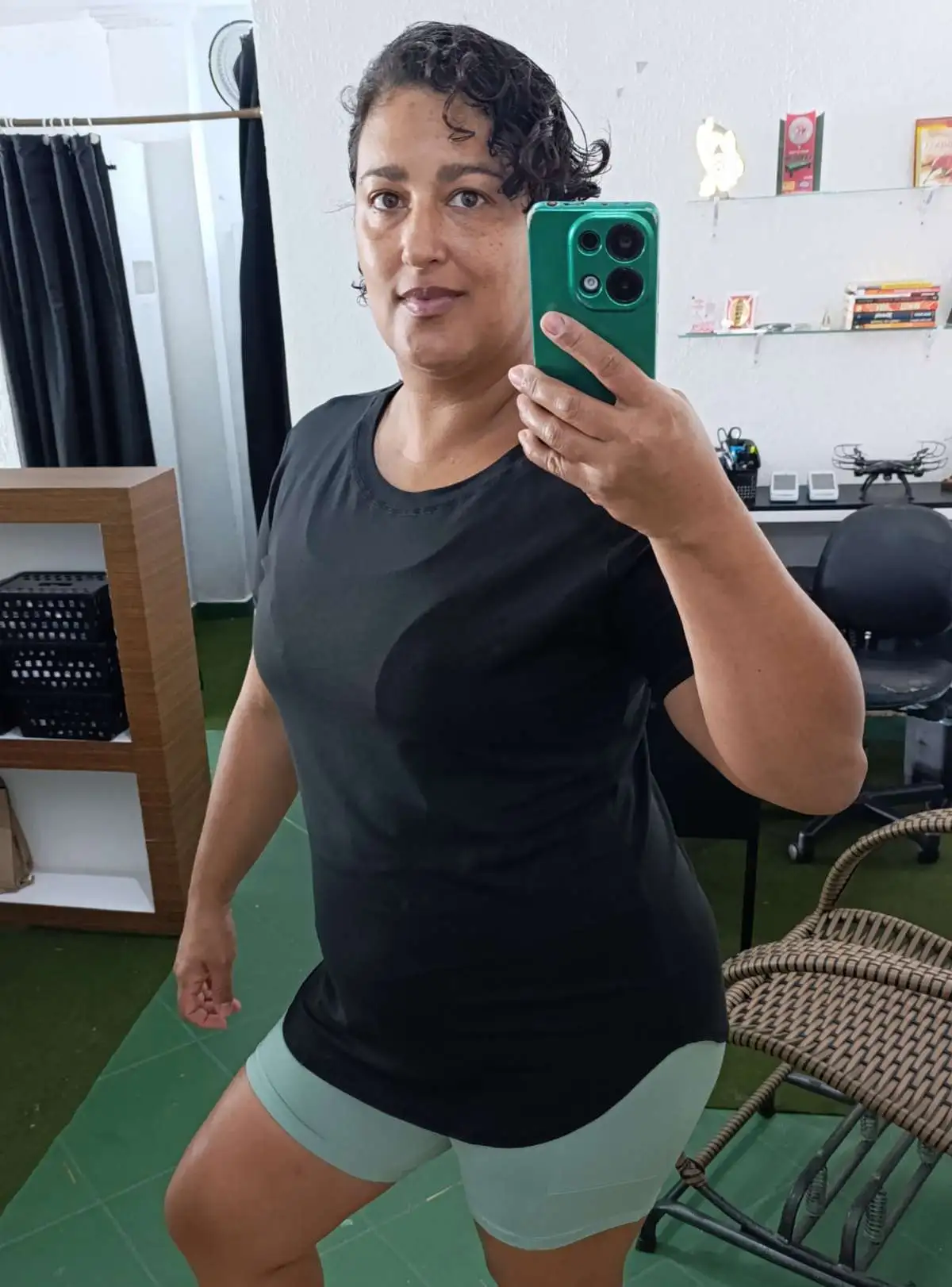 Blusa GG/G2 Longline. Cor: preto