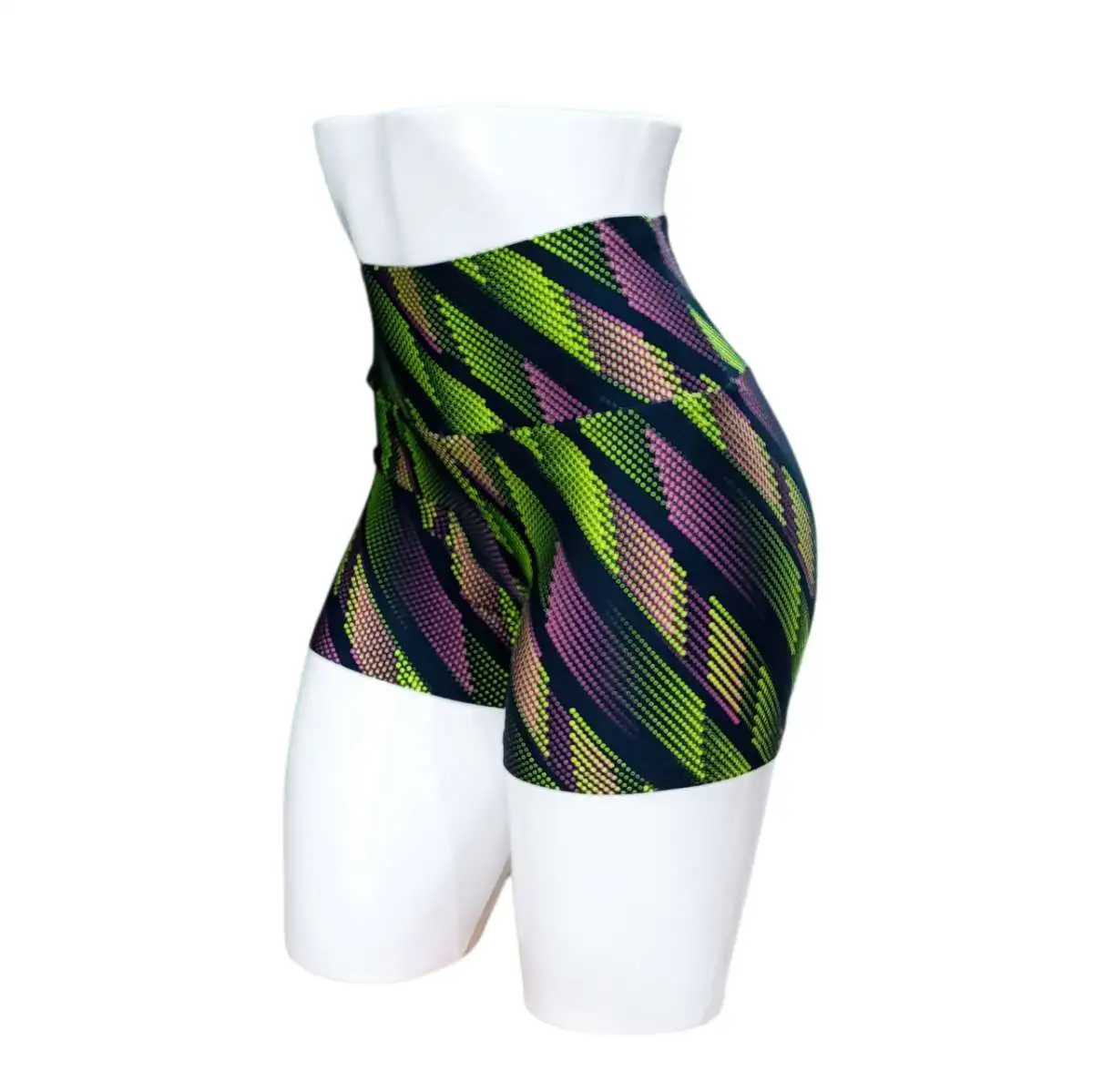 Short M. Simples. Estampa 01