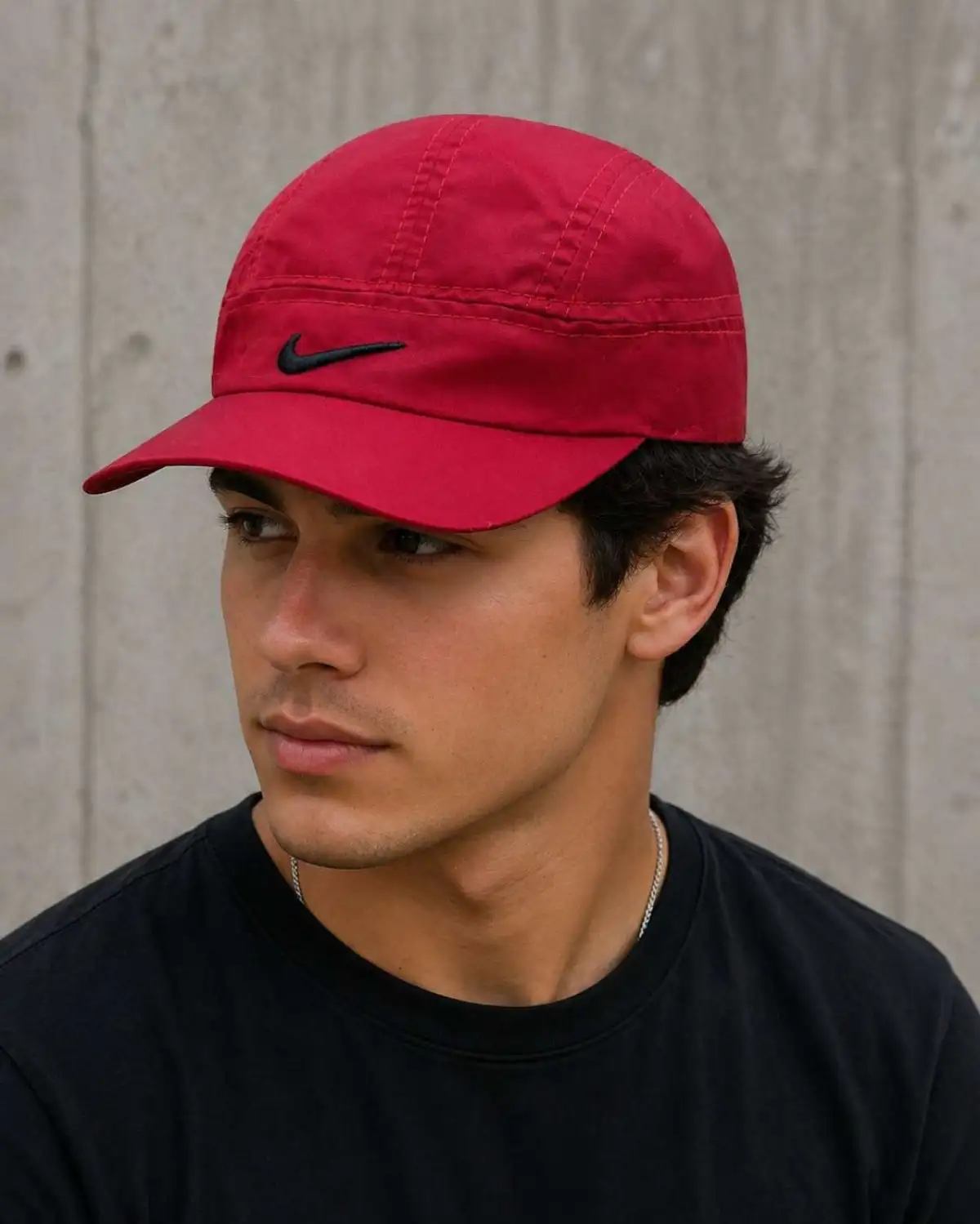 Boné vermelho