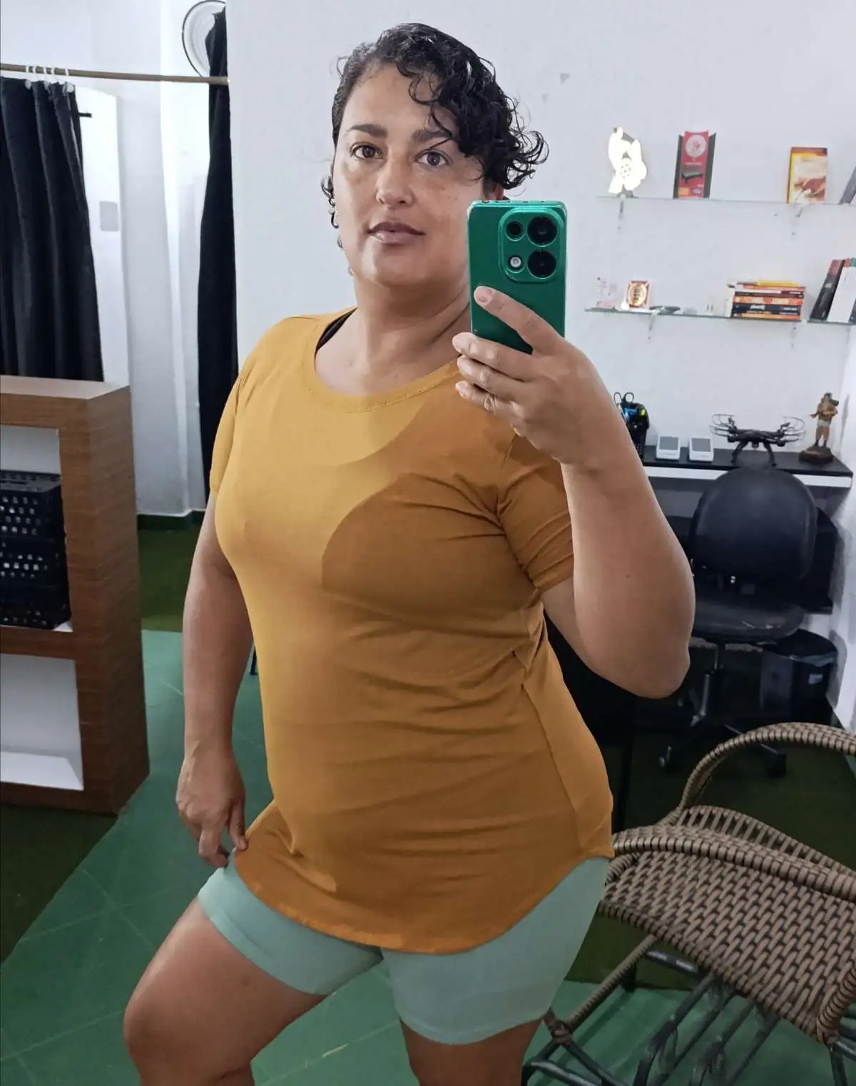 Blusa GG/G2 Longline. Lisa. Cor: Caramelo