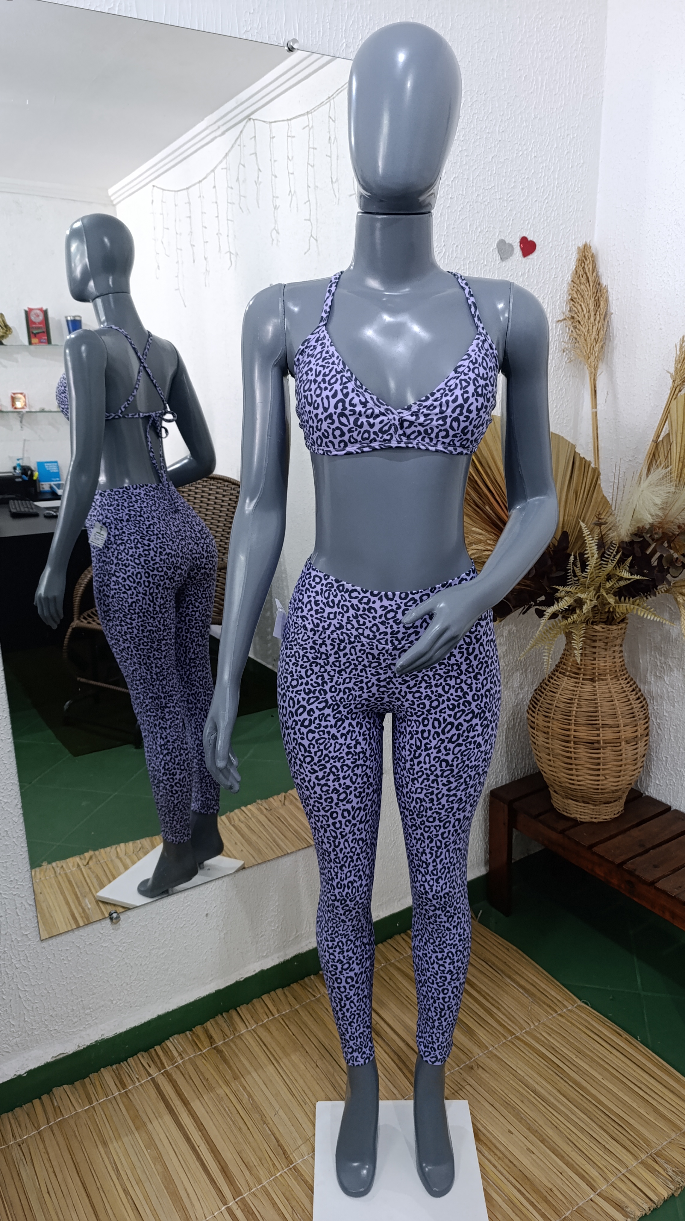 Conjunto de Legging M Amanda. Cor LILÁS