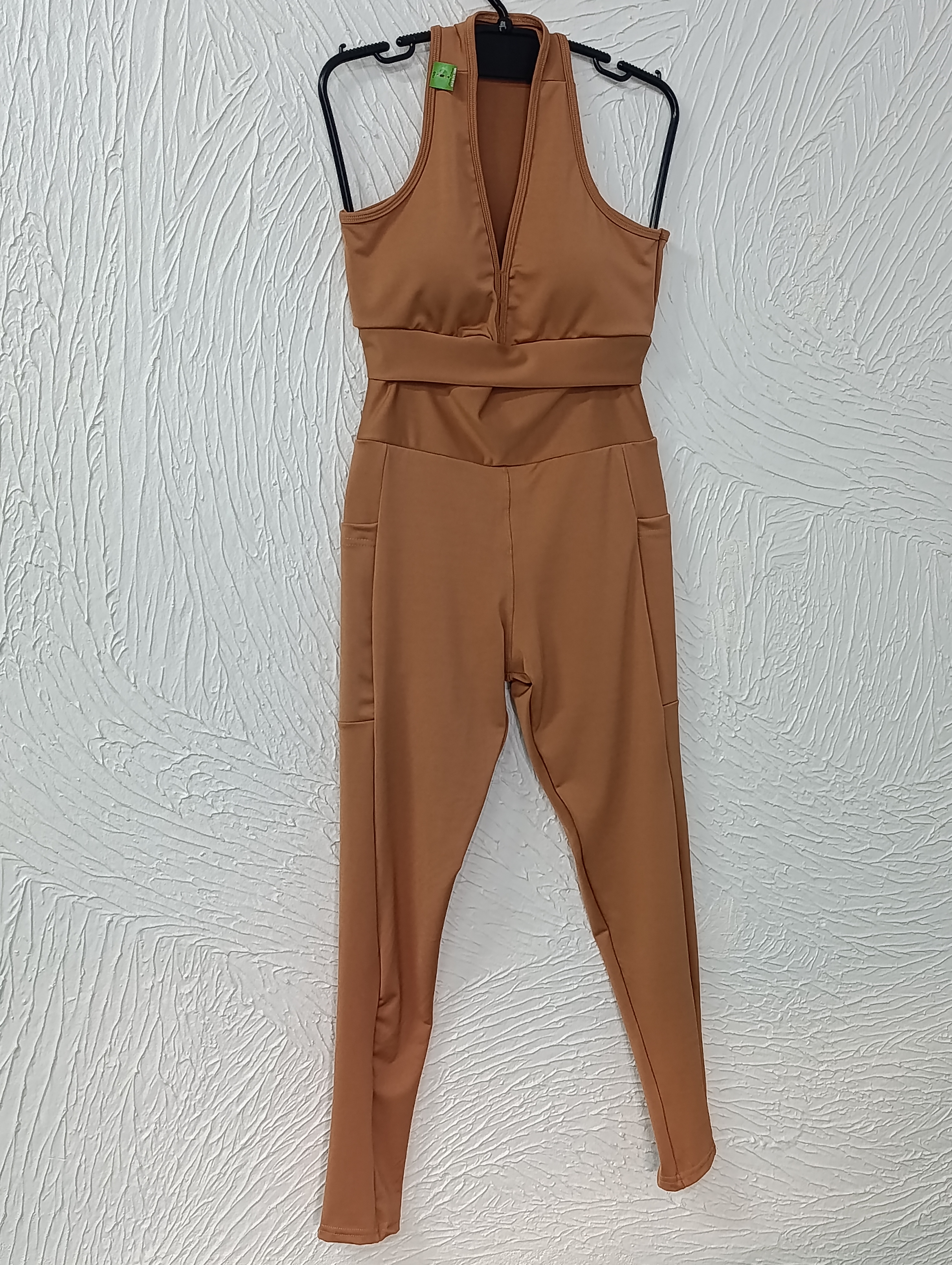 Conjunto de Legging G. Top/bojo. Calça/forrada. Cor Marrom