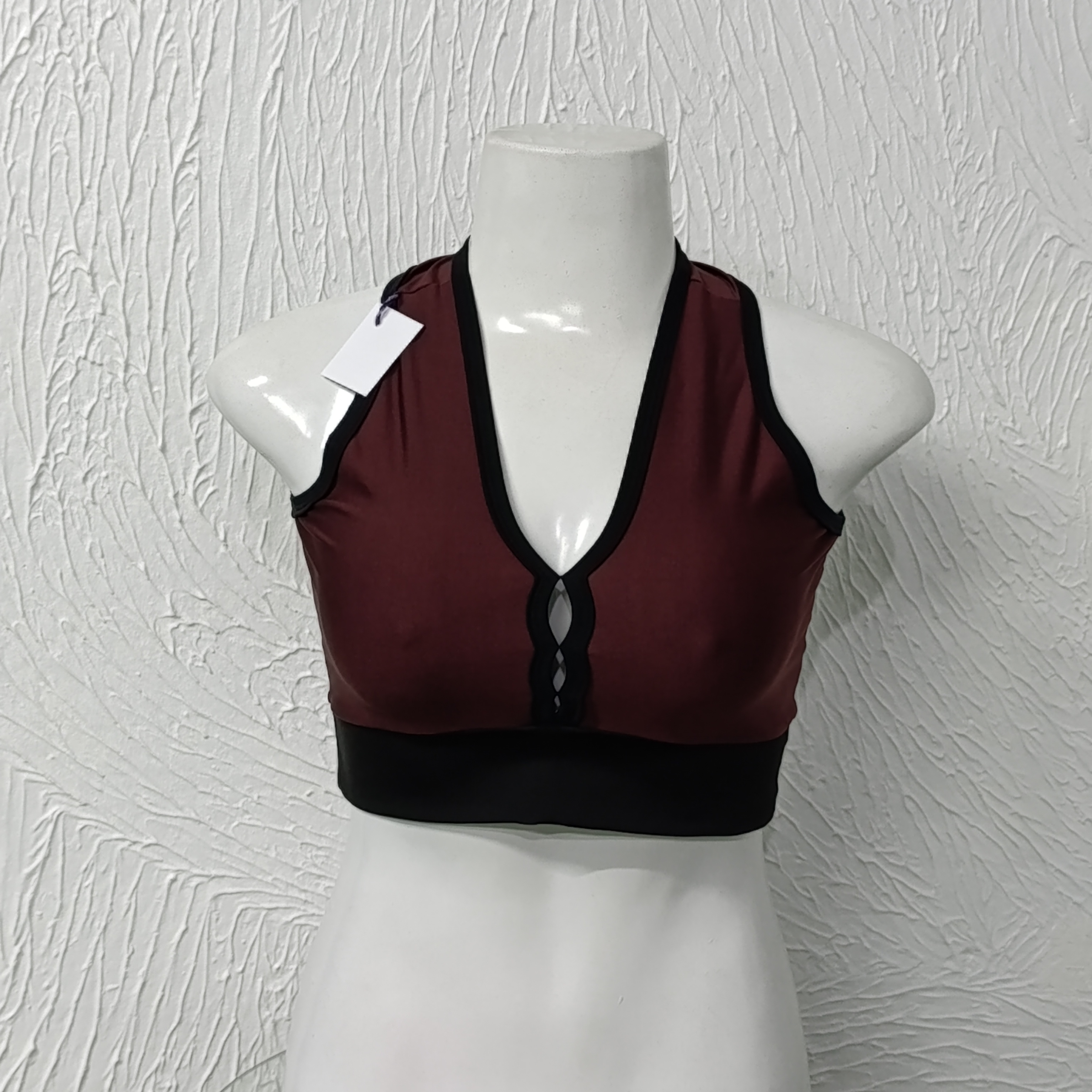 Top GG sem bojo. Cor MARROM com preto