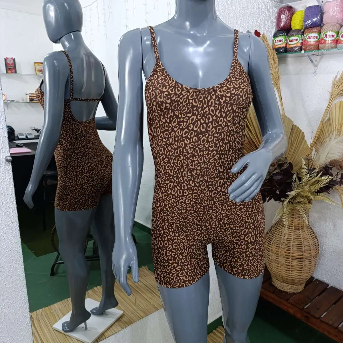 Macaquito G. Alice. Cor: Oncinha MARROM