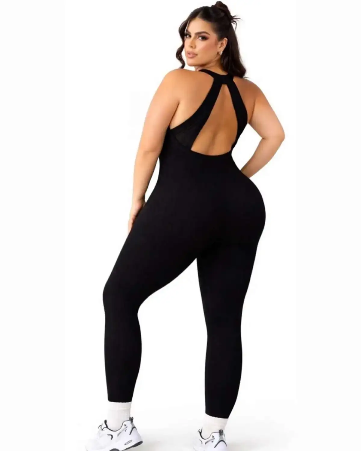 Macacão GG Cruzado nas costas. Cor PRETO