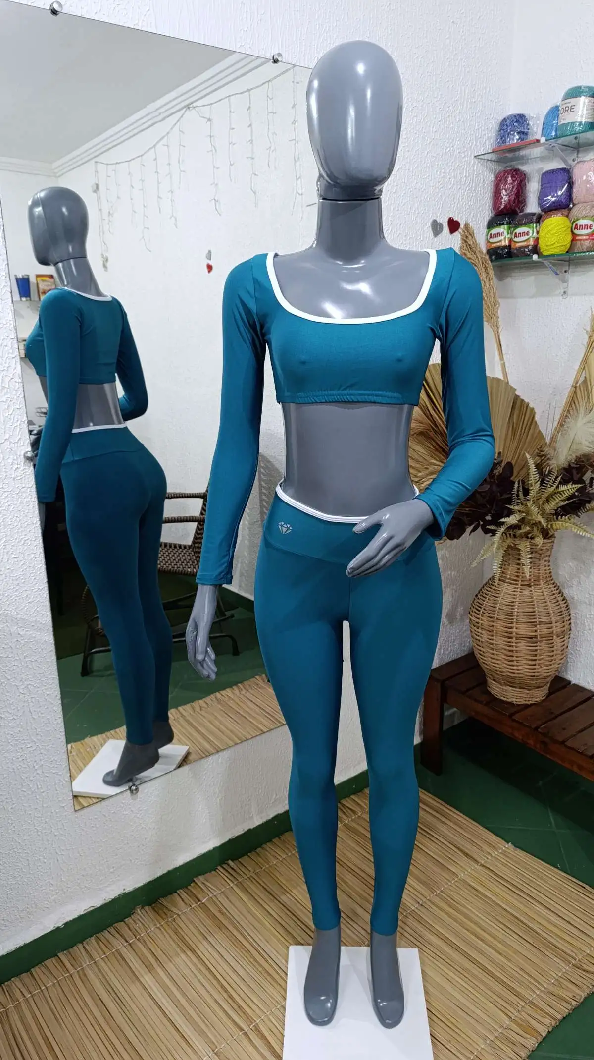 Conjunto de Legging M Agatha. Cor azul petróleo