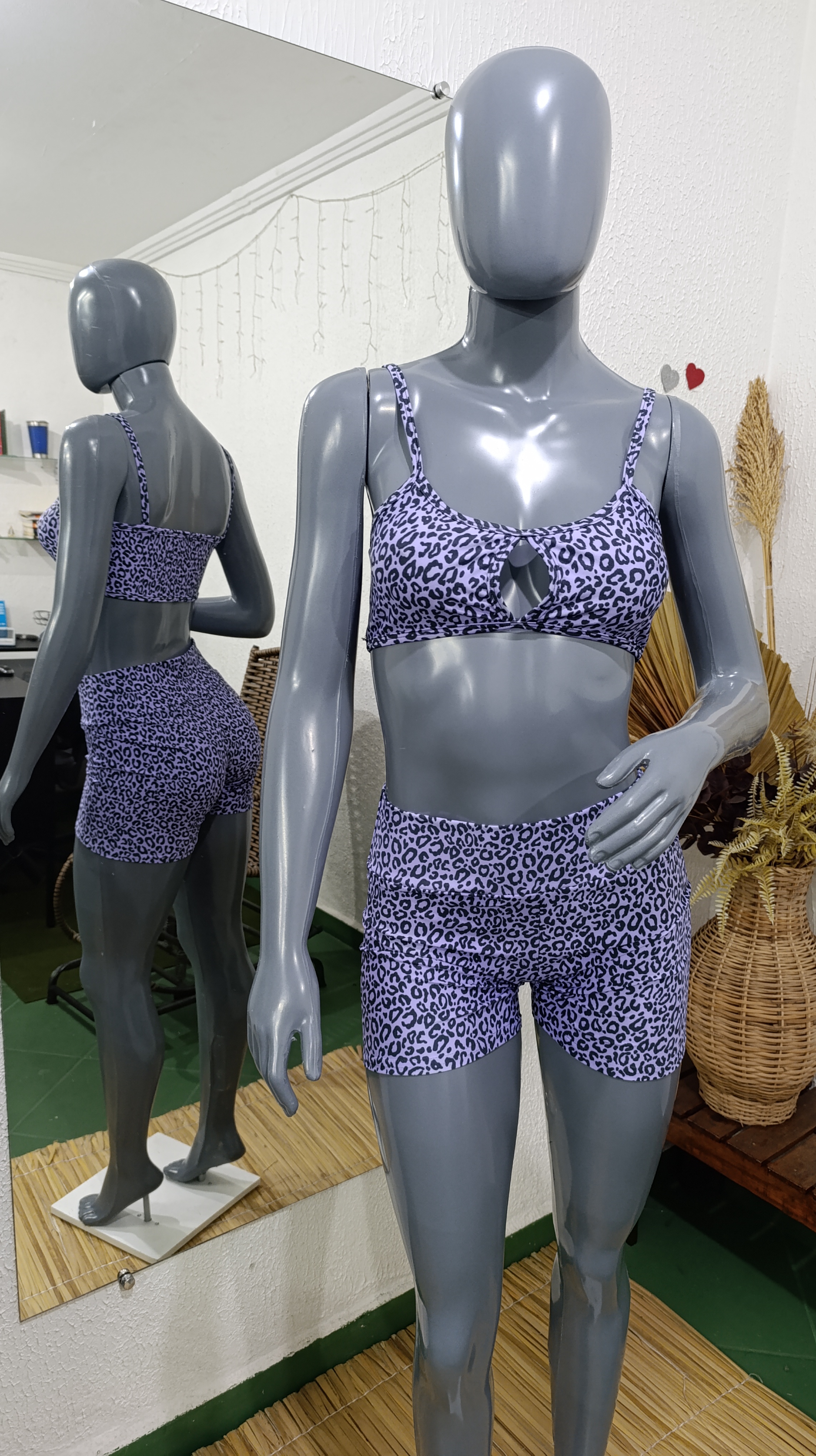 Conjunto de Short M Stefany Cor: lilás com preto