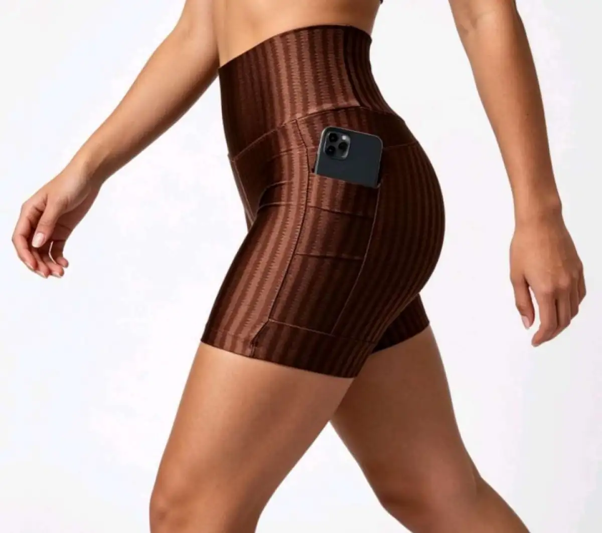 Short P. 3D. Com BOLSO. Cor: MARROM