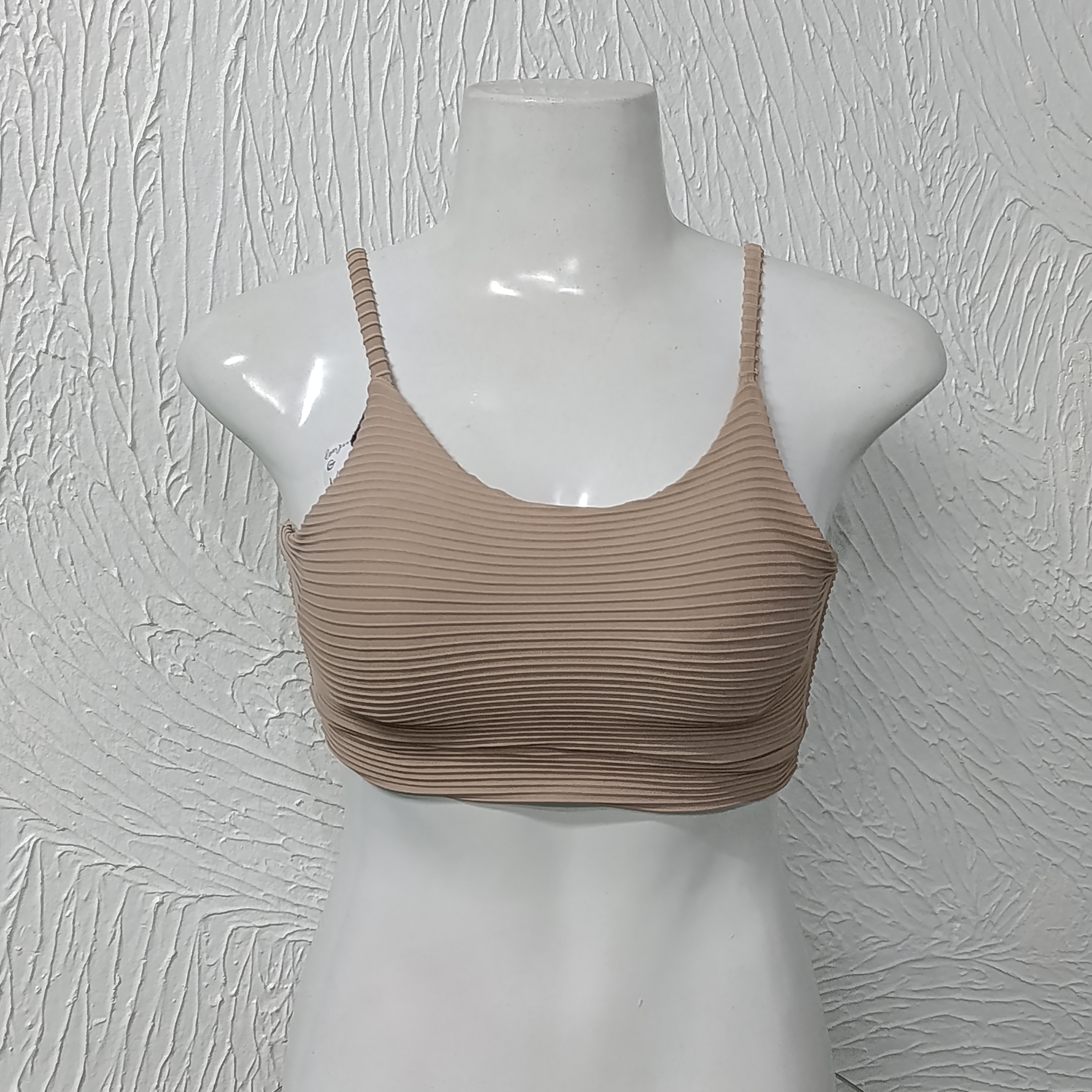 Top G. Canelado. Cor bege