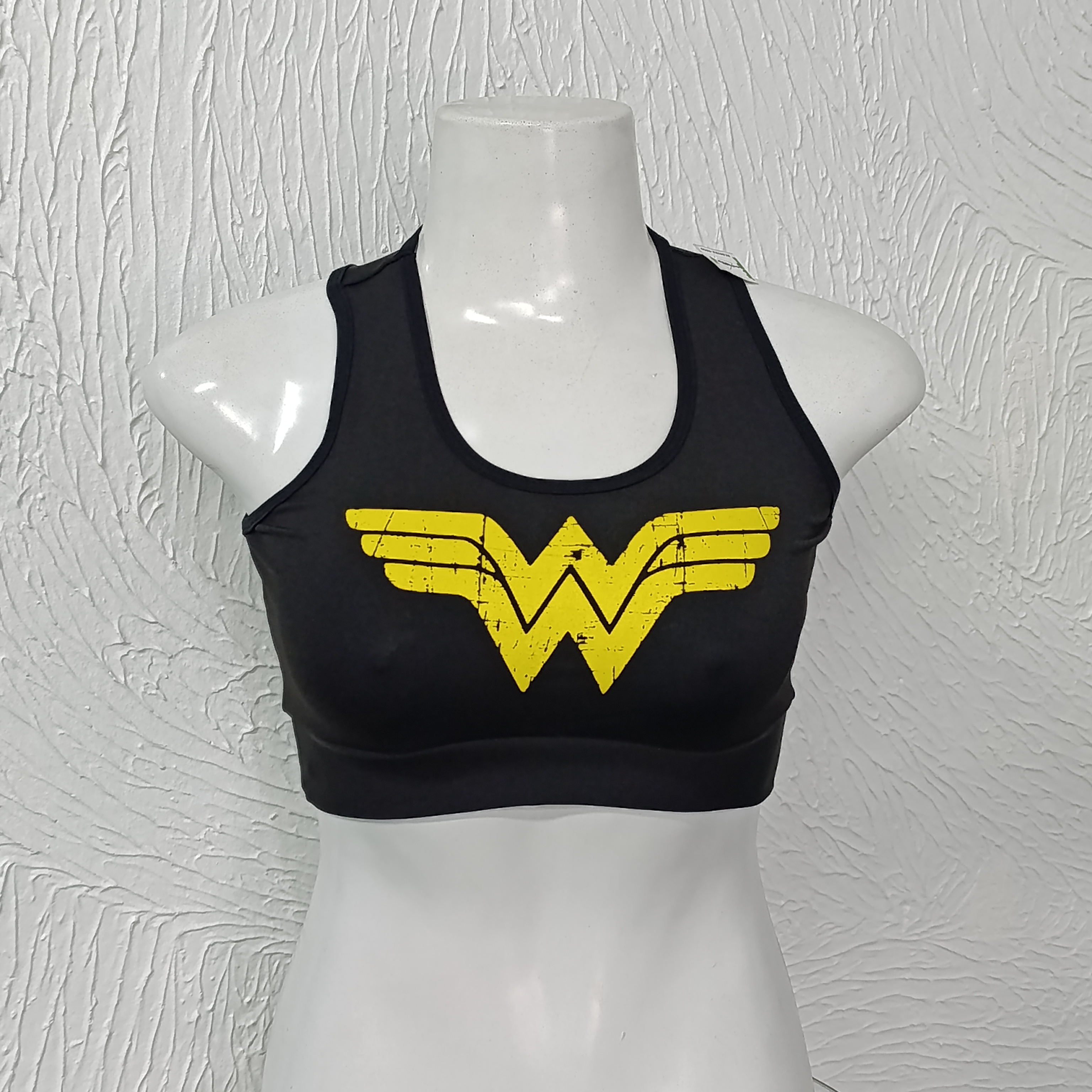 Top G. Sem bojo. Mulher maravilha. AmarelO