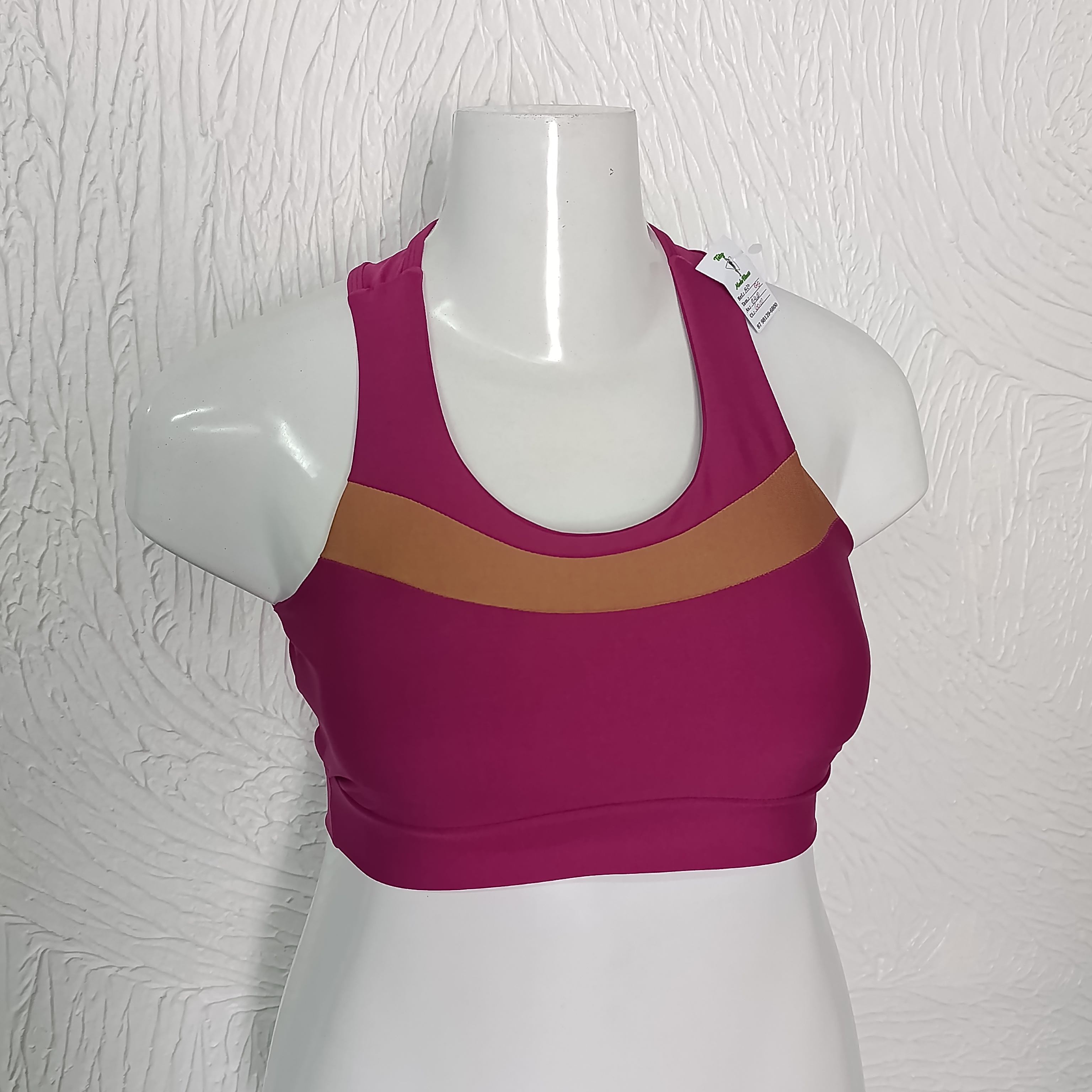 Top GG com bojo. Cor rosa escuro com Bege