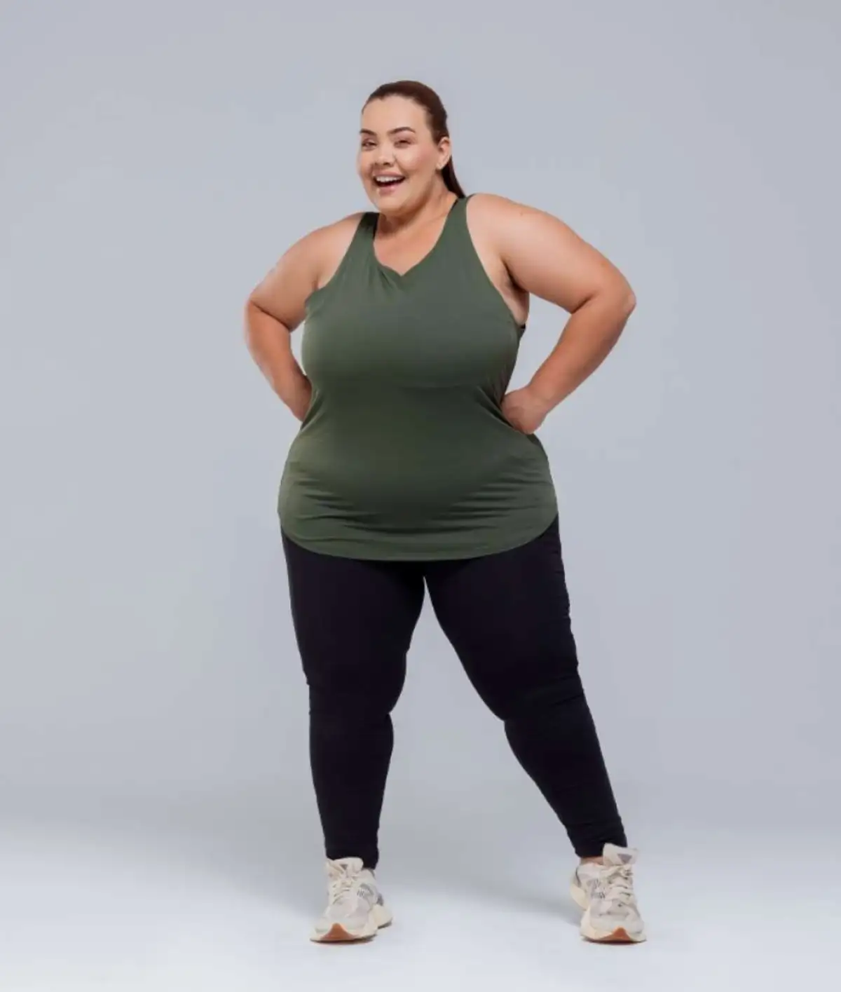 Regata G3 Poliamida. Cores: PRETO. MARINHO. VERDE MILITAR.