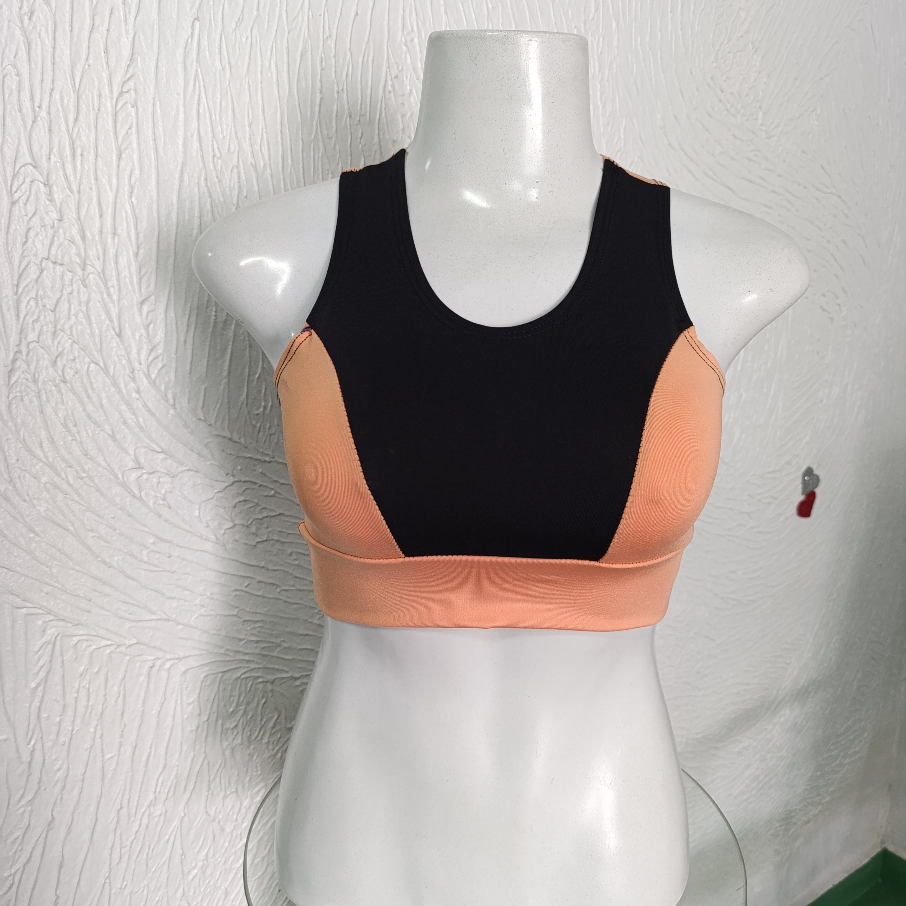 Top M sem bojo. Bege com preto