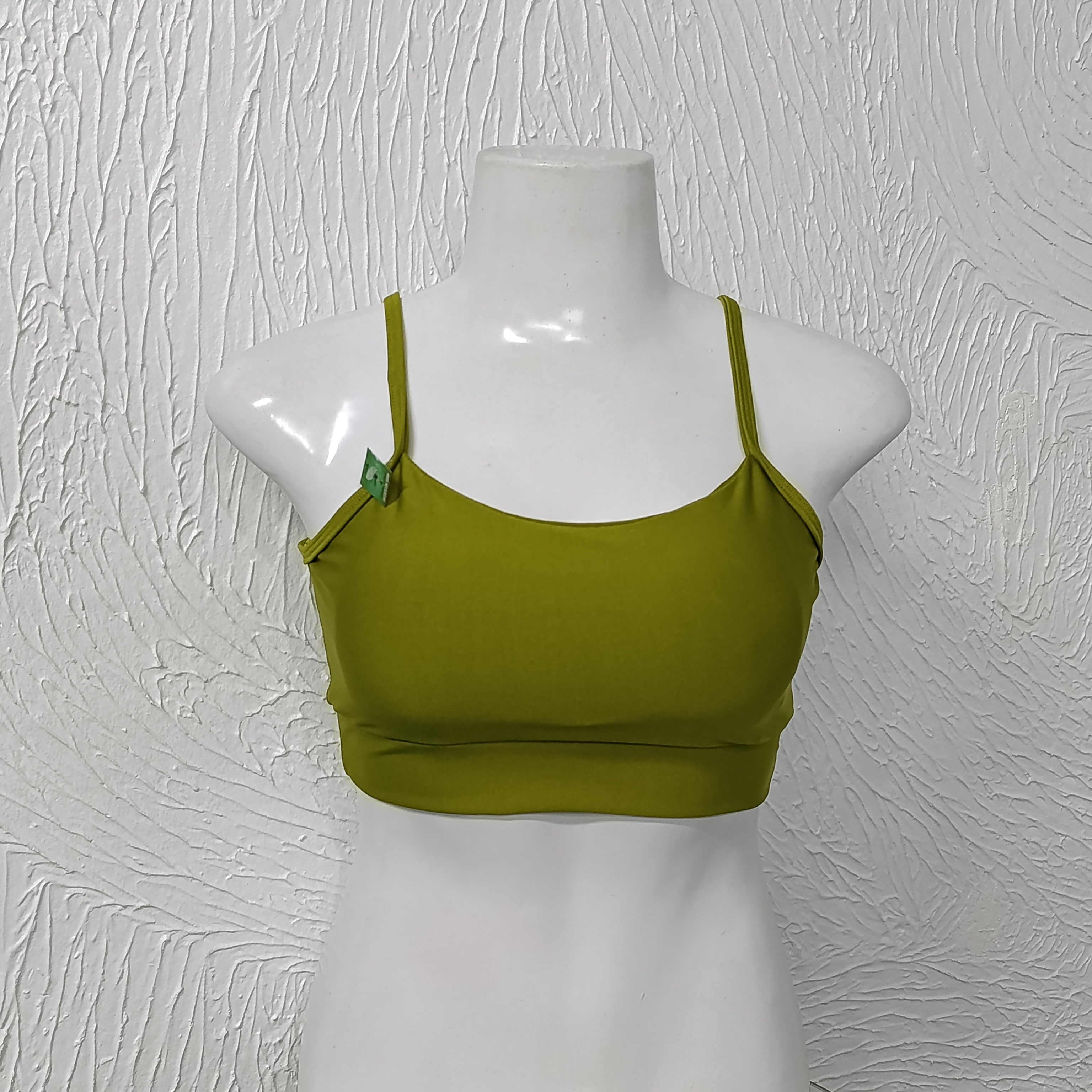 Top G. Com bojo. Cor verde militar