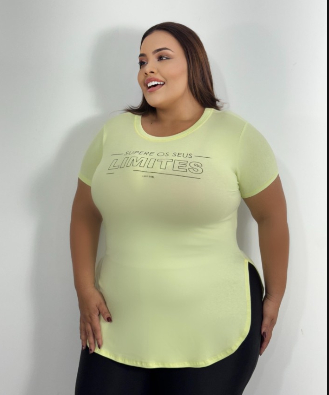 Blusa G2 Longline. LIMITES. Cores: Preto. Marinho. Vermelho.