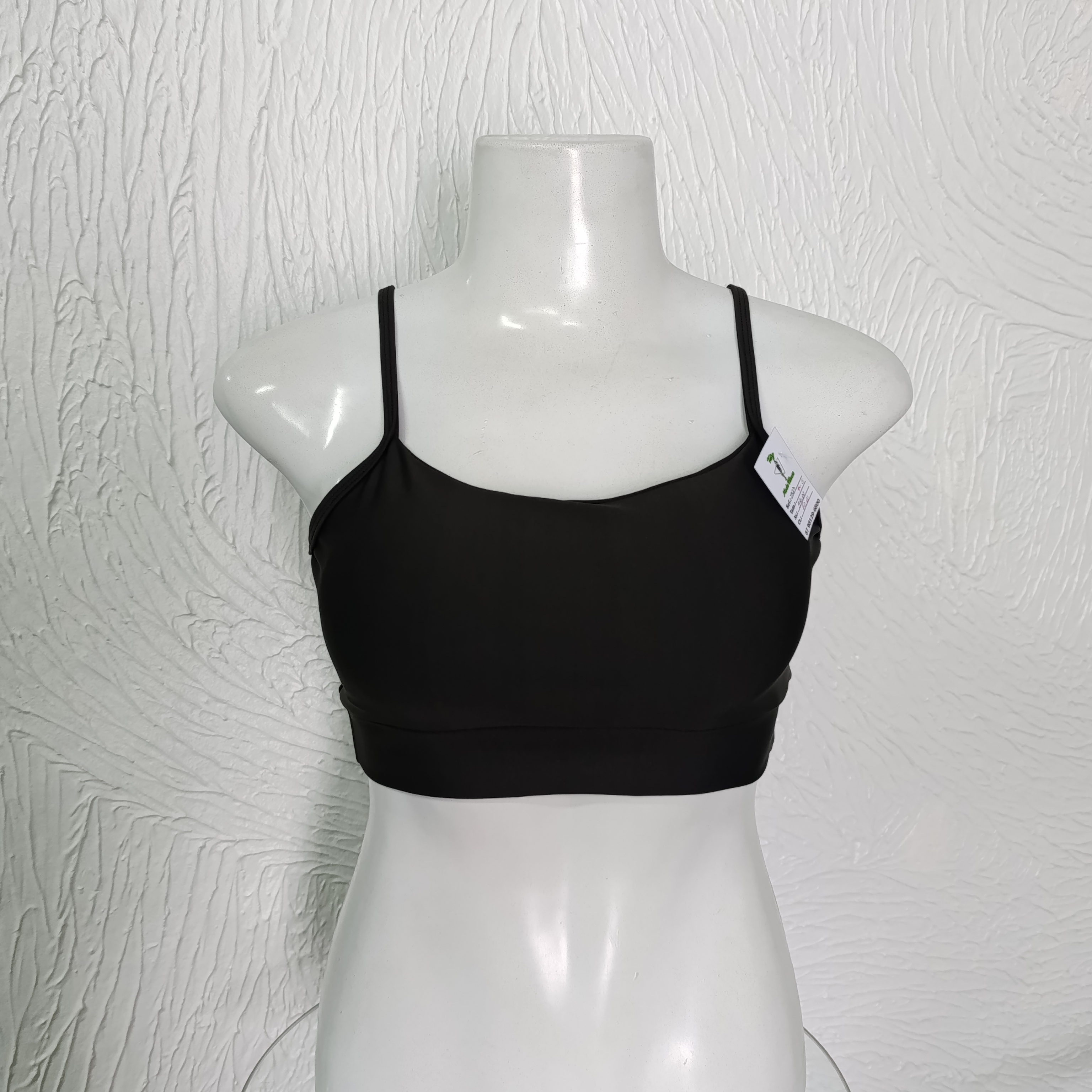 Top G com bojo. Alça fina. Cor PRETO