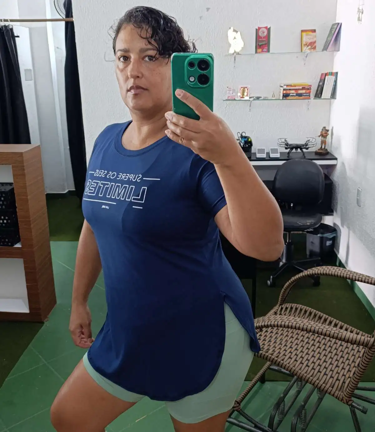 Blusa GG/G2 Longline. LIMITES. Cor: Marinho.