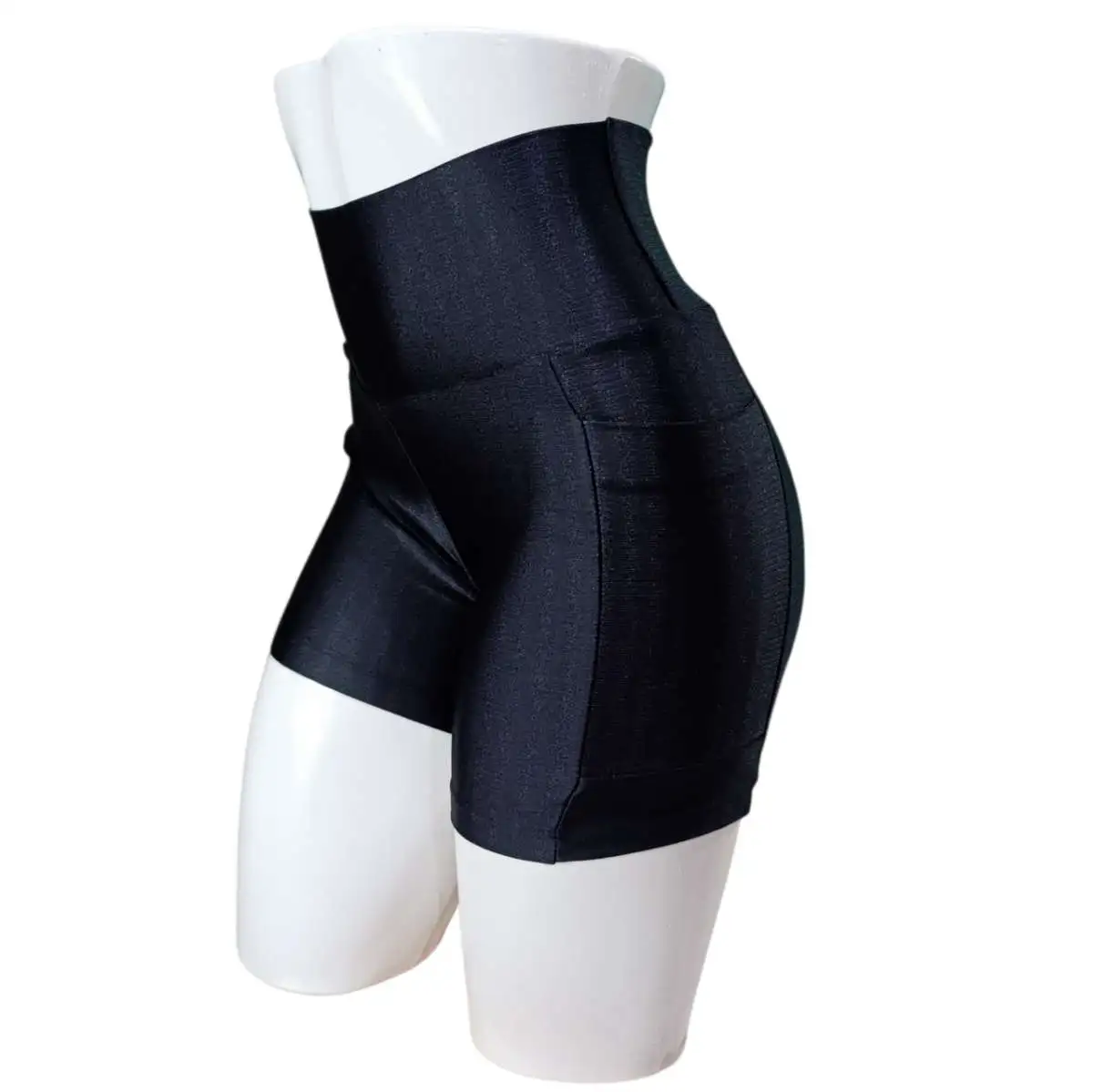 Short G. 3D. COM BOLSOS. Cor: PRETO