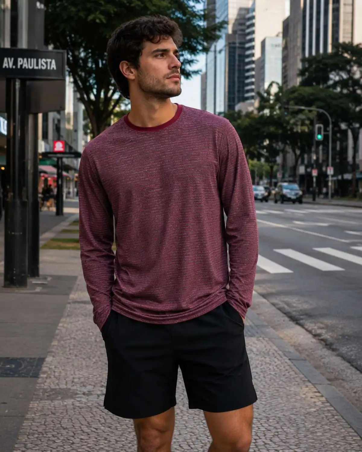 Camisa G manga longa listrada vermelha
