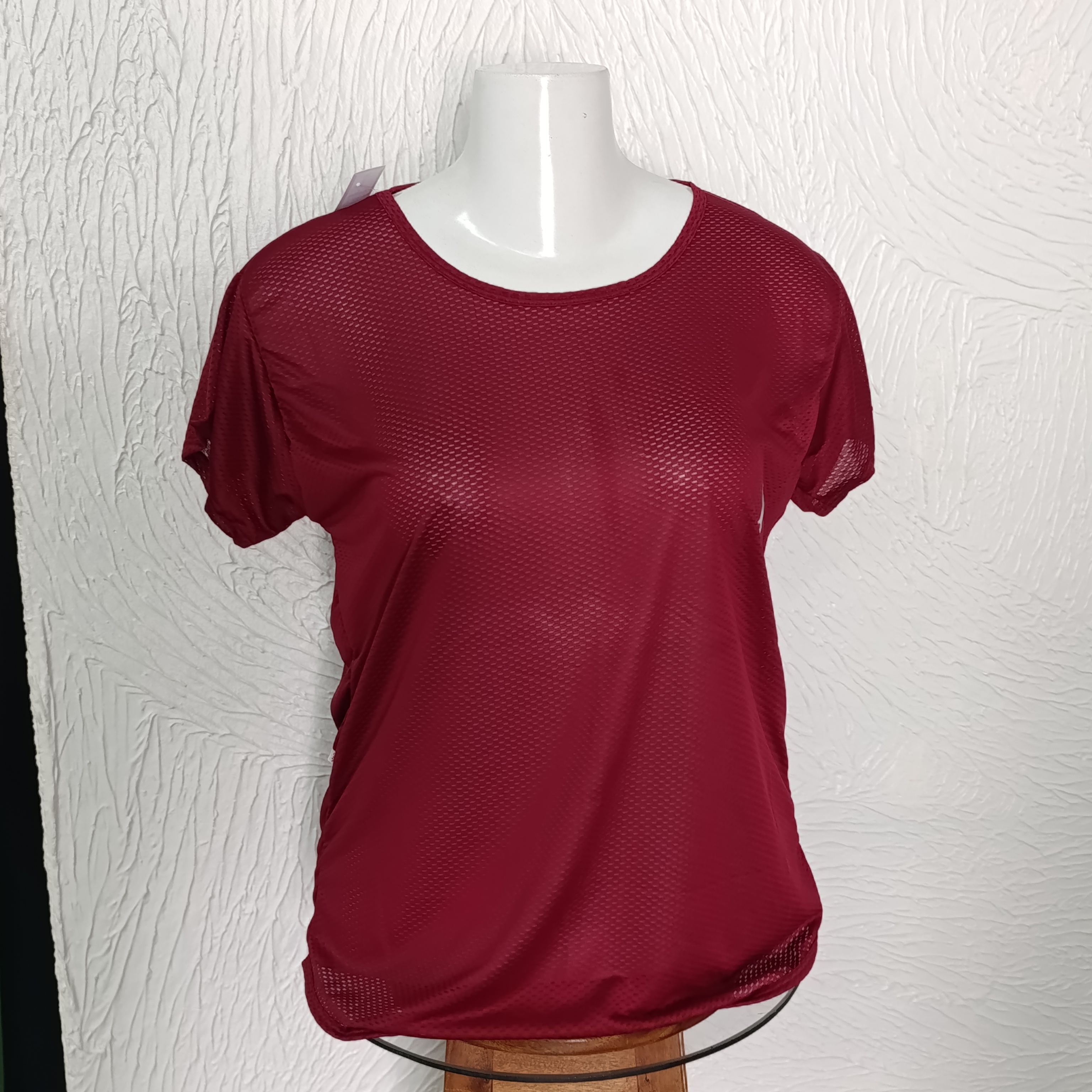 Blusa G2 Dryfit. Cor Vinho