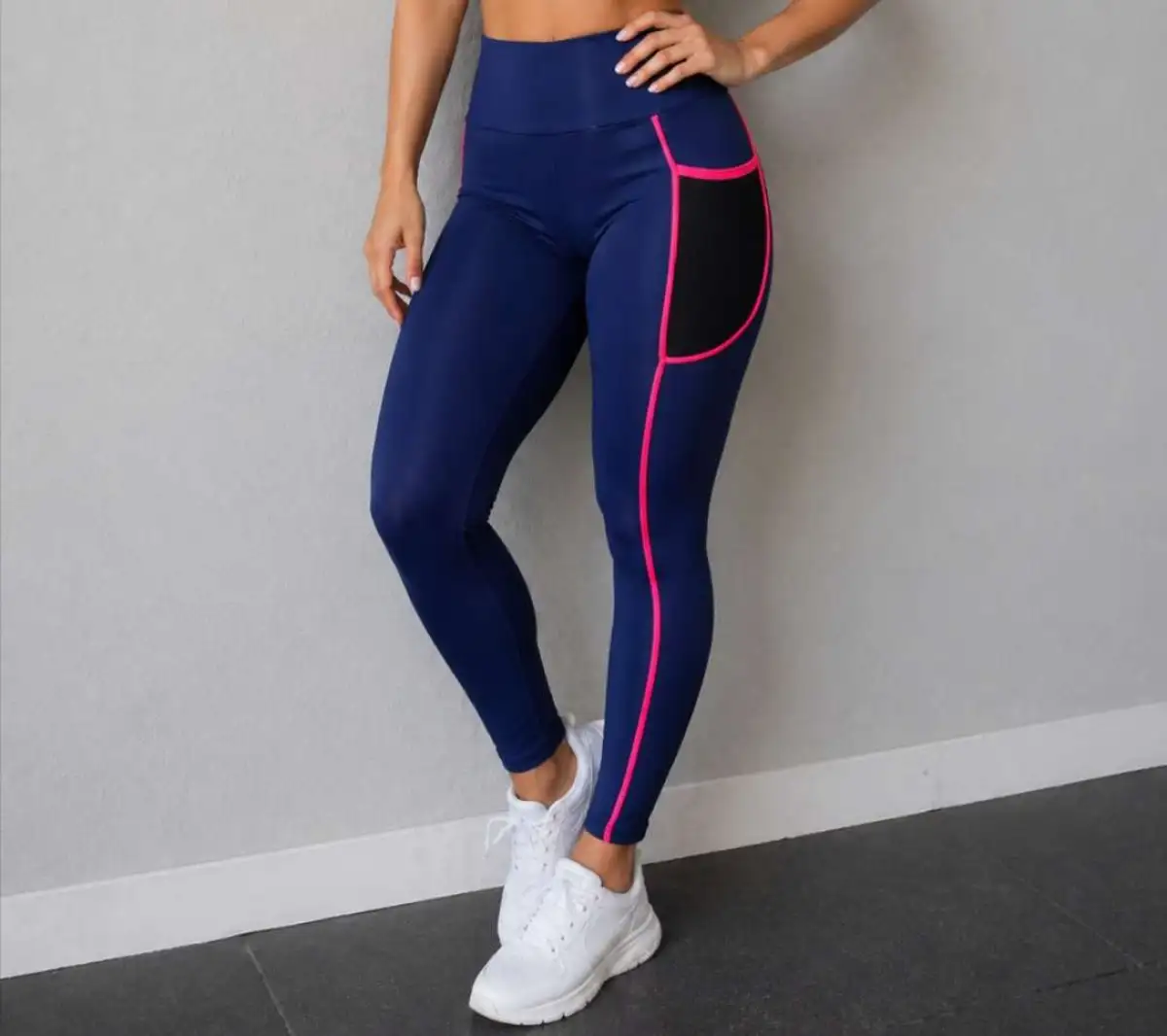 Legging M com bolso MARINHO/Viés ROSA